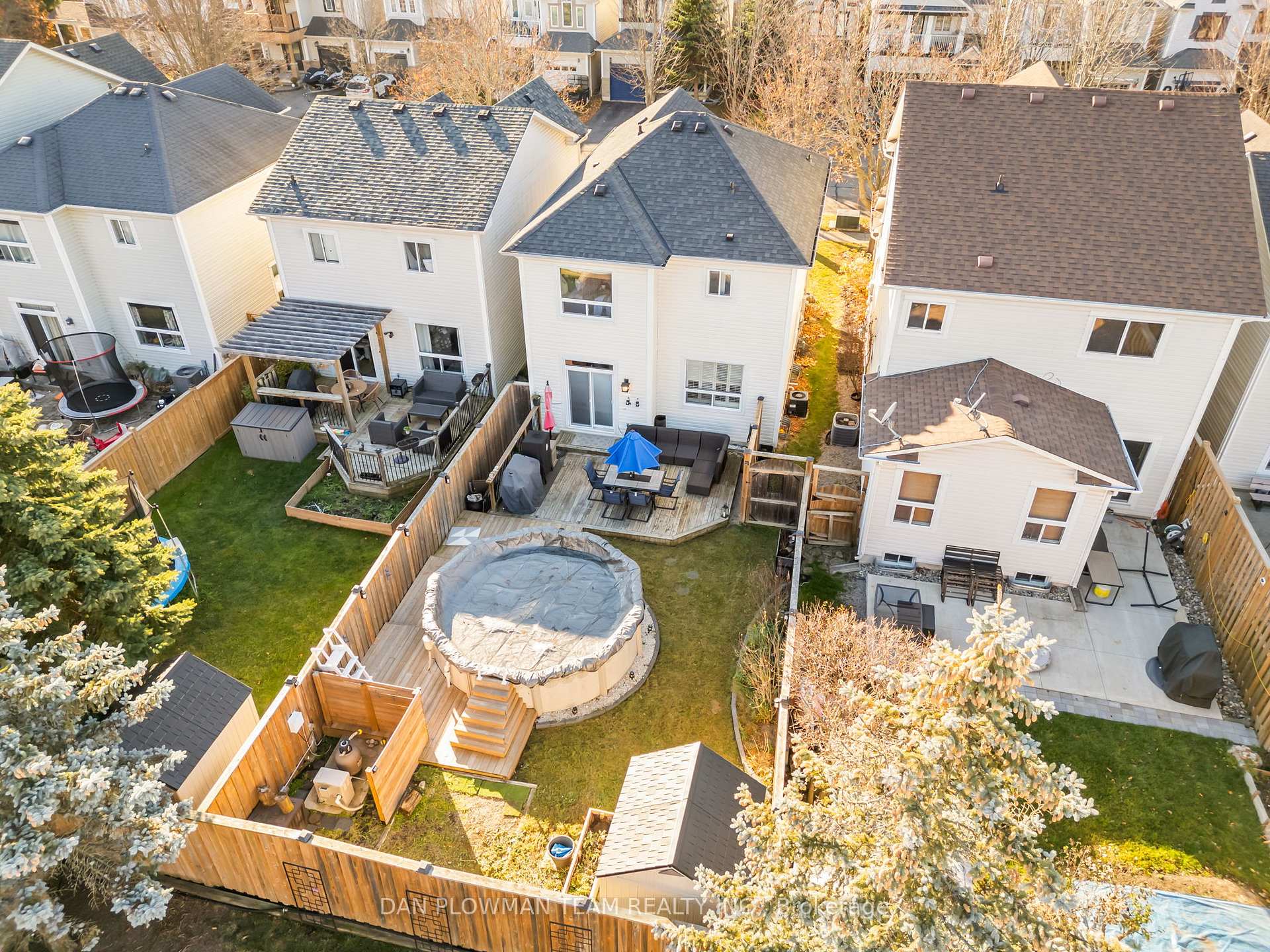 Photo 24 of 103 Charest Place, Whitby, Brooklin — HOMEH