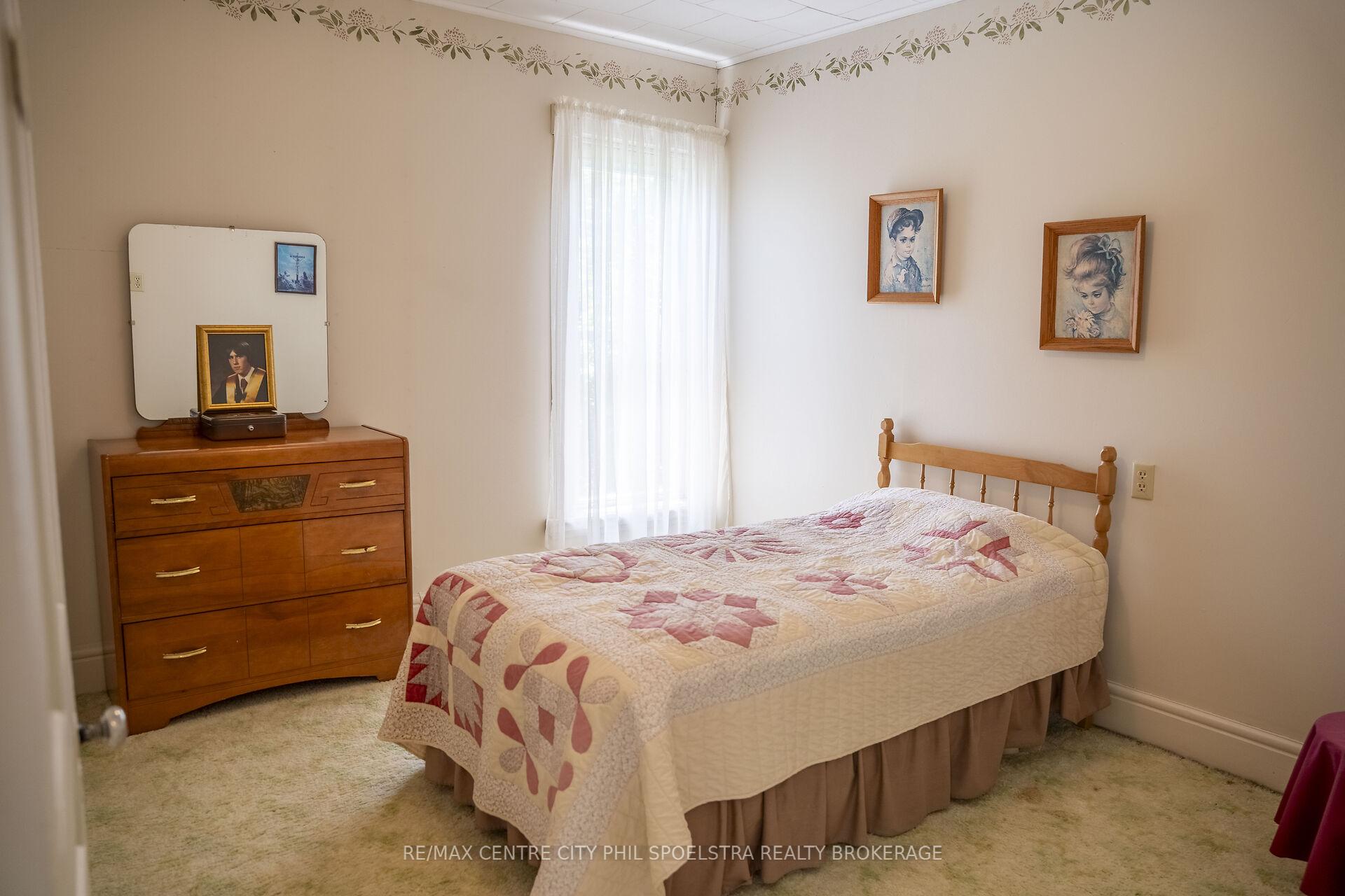 Photo 39 of 34212 Denfield Road, Lucan Biddulph, Lucan — HOMEH