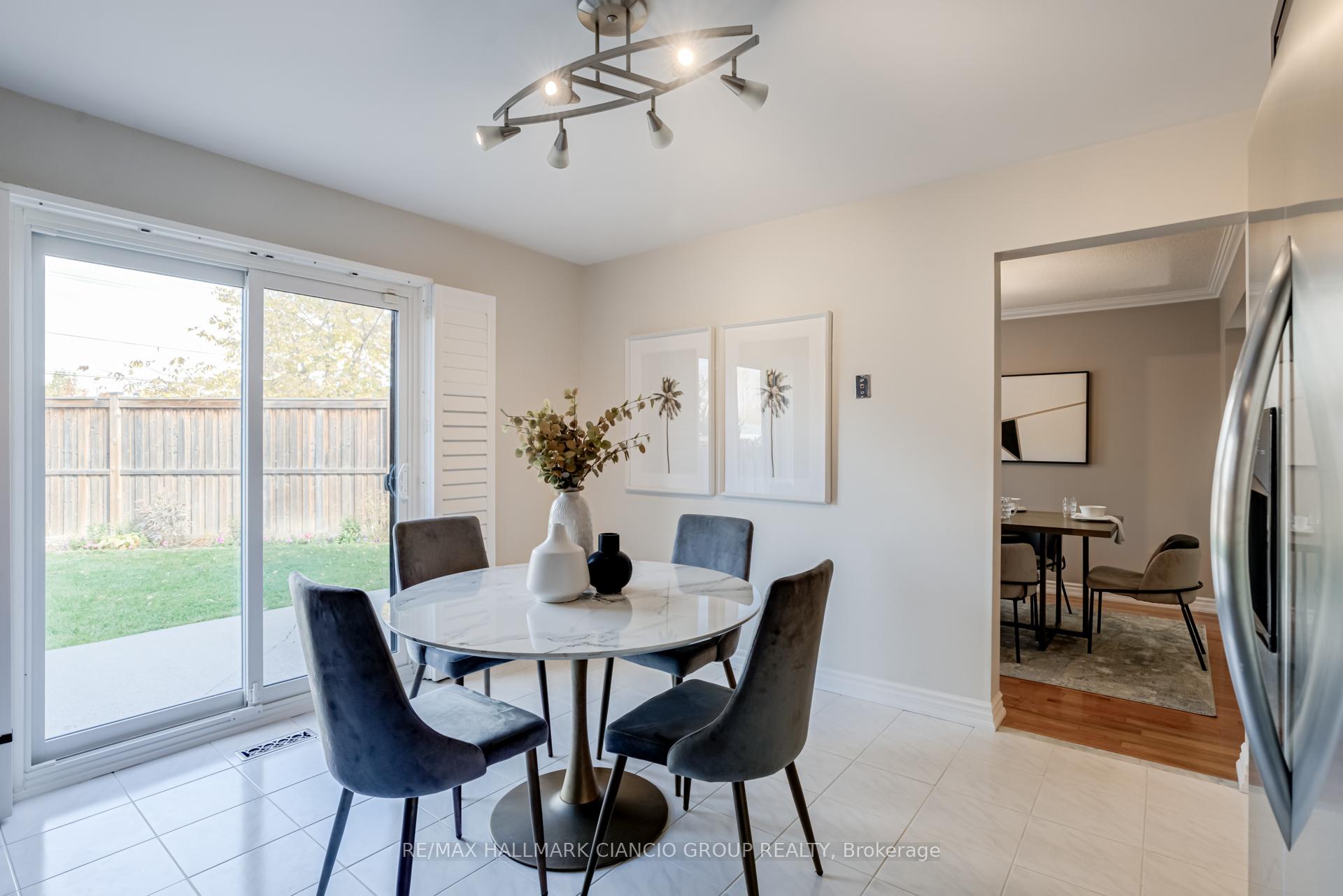 Photo 7 of 2 Woolen Mill Road, Markham, Raymerville — HOMEH