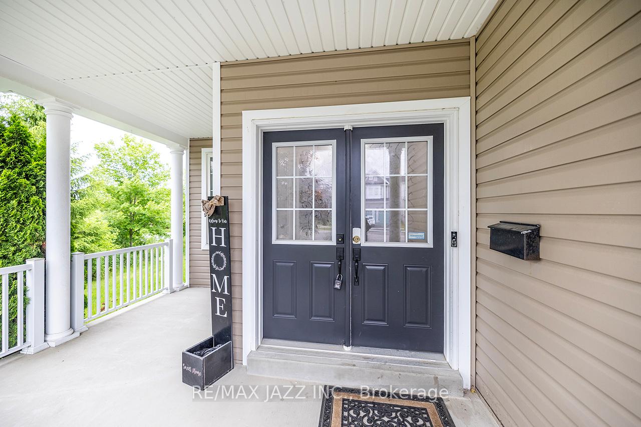 Photo 2 of 1643 Coldstream Drive, Oshawa, Taunton — HOMEH
