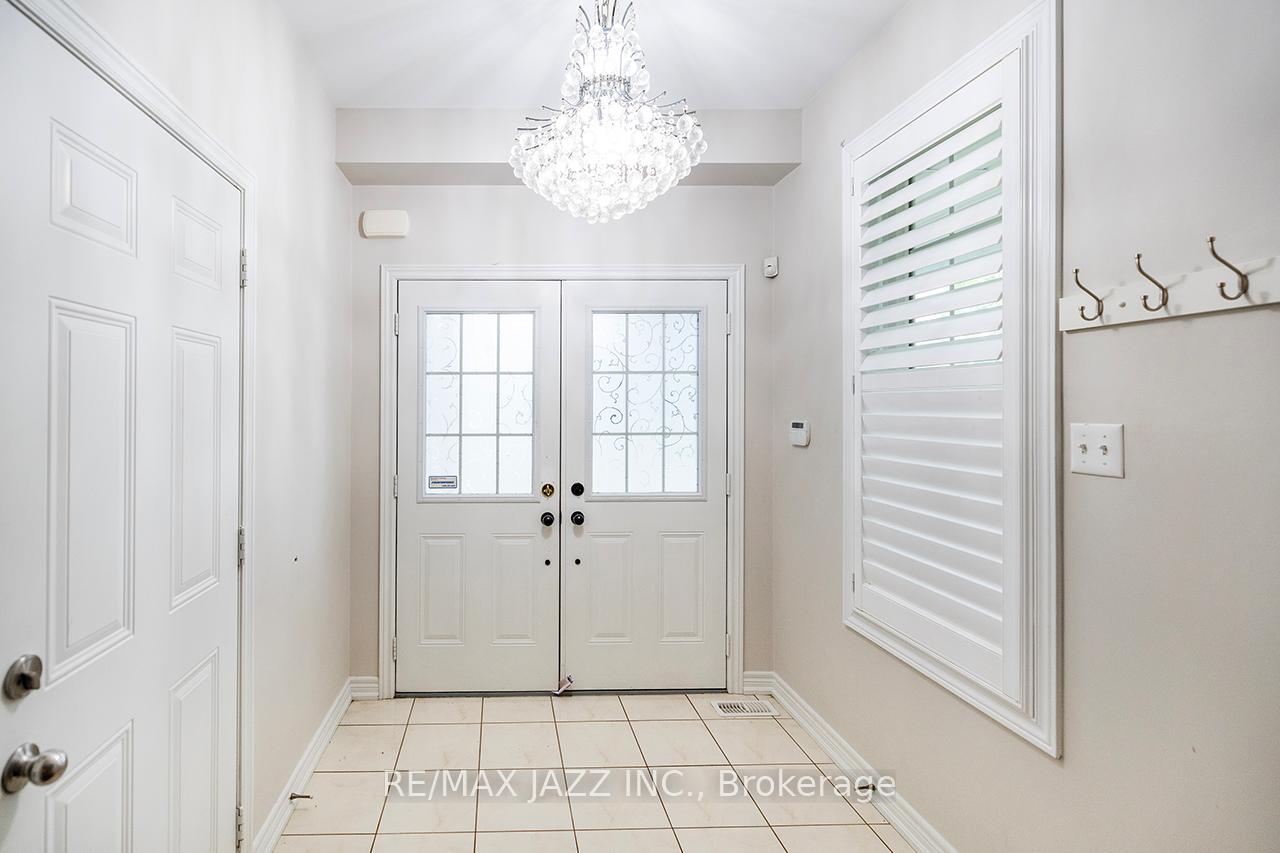 Photo 3 of 1643 Coldstream Drive, Oshawa, Taunton — HOMEH