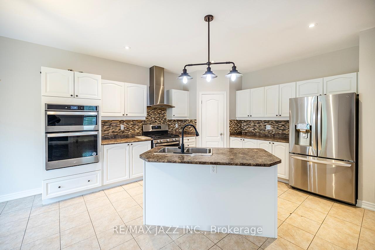 Photo 7 of 1643 Coldstream Drive, Oshawa, Taunton — HOMEH