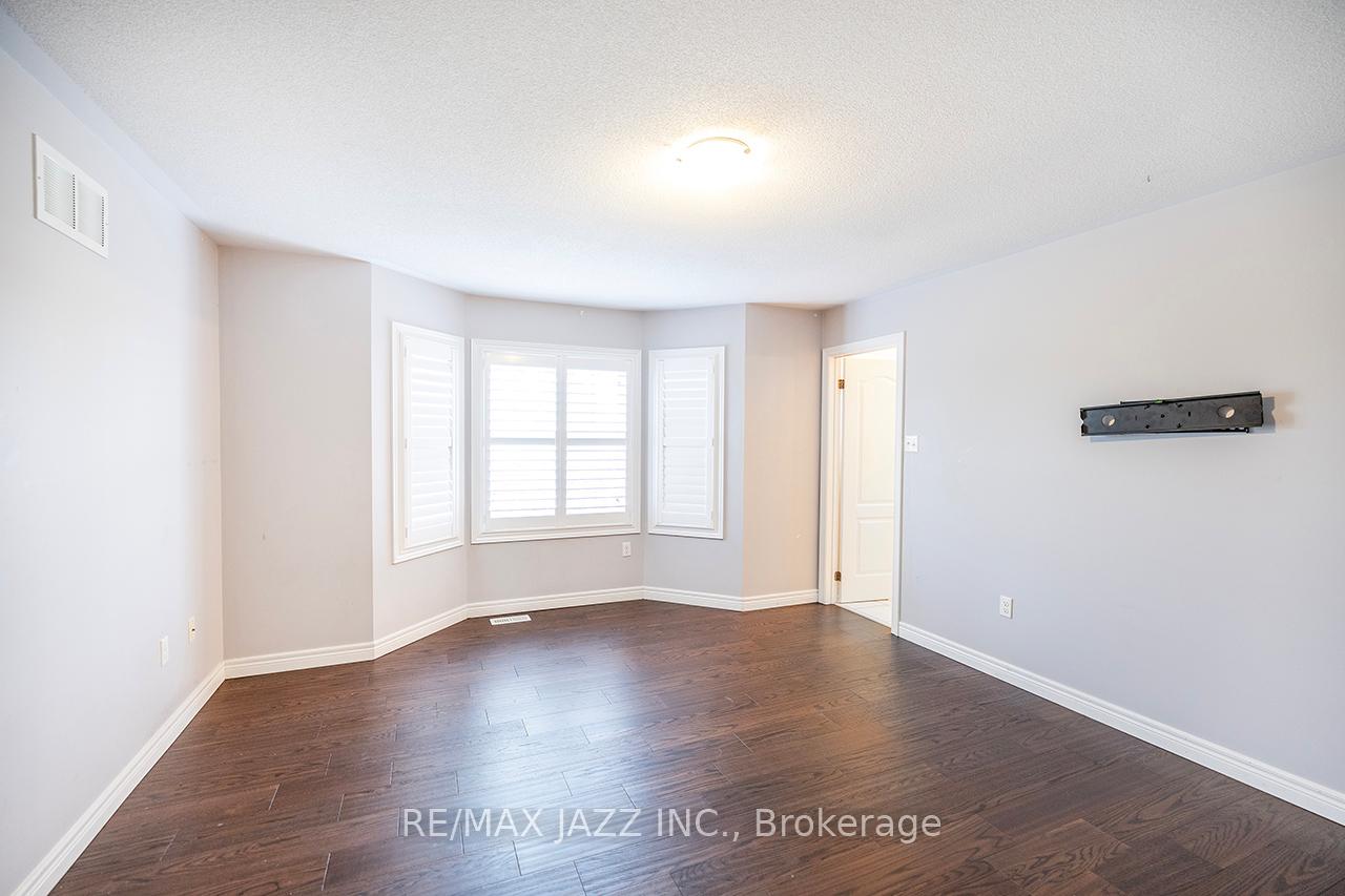 Photo 16 of 1643 Coldstream Drive, Oshawa, Taunton — HOMEH