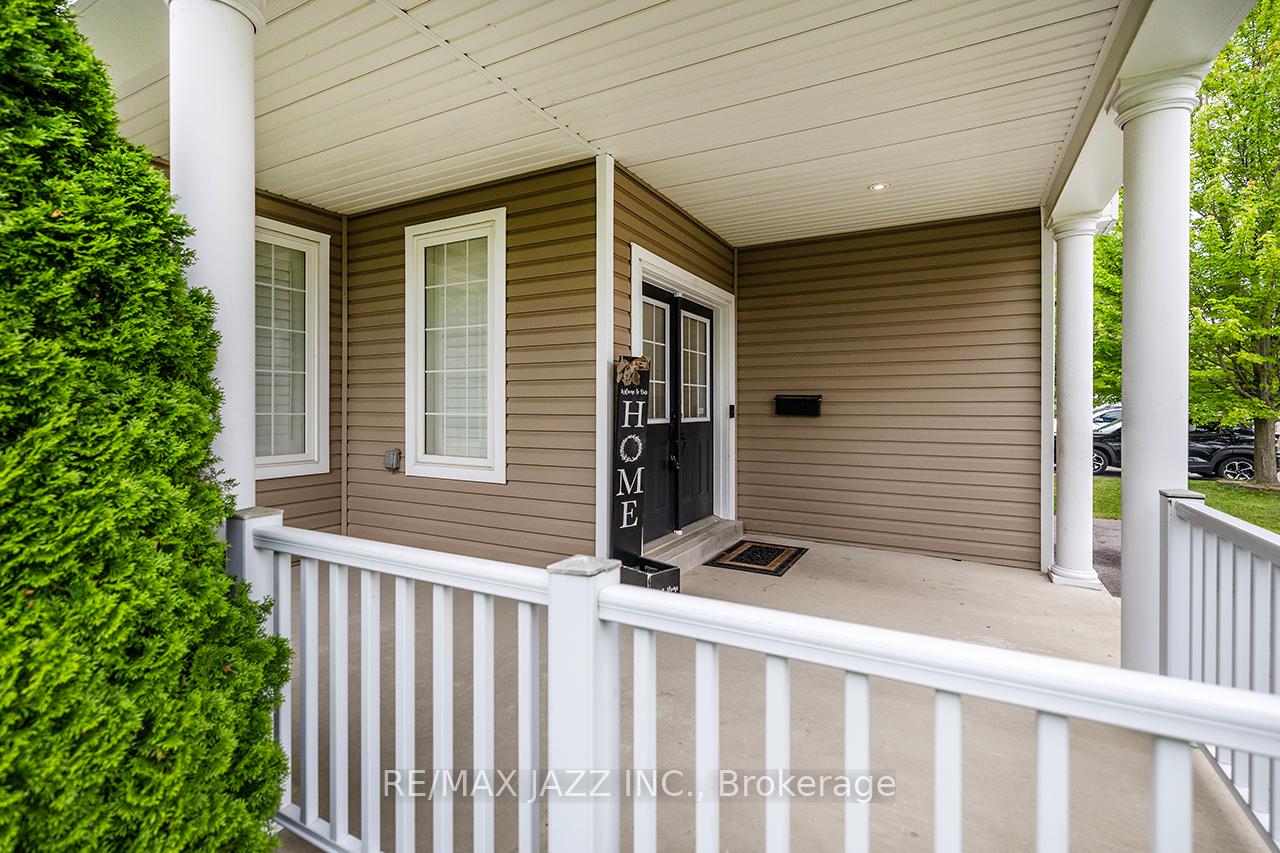 Photo 32 of 1643 Coldstream Drive, Oshawa, Taunton — HOMEH