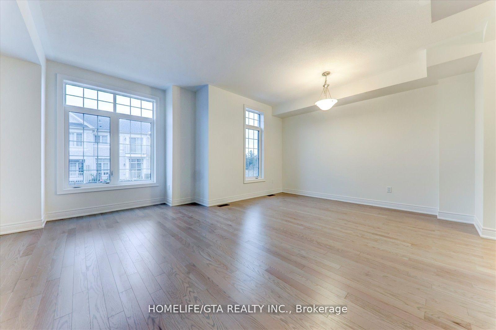 Photo 11 of 6 Phillipsen Way, Markham, Cedarwood — HOMEH