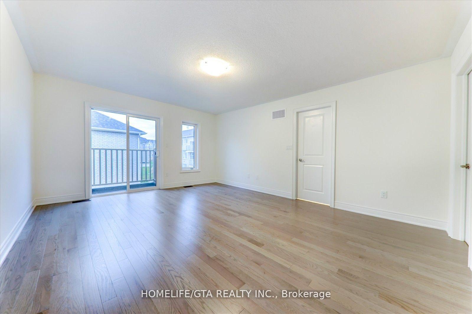 Photo 18 of 6 Phillipsen Way, Markham, Cedarwood — HOMEH