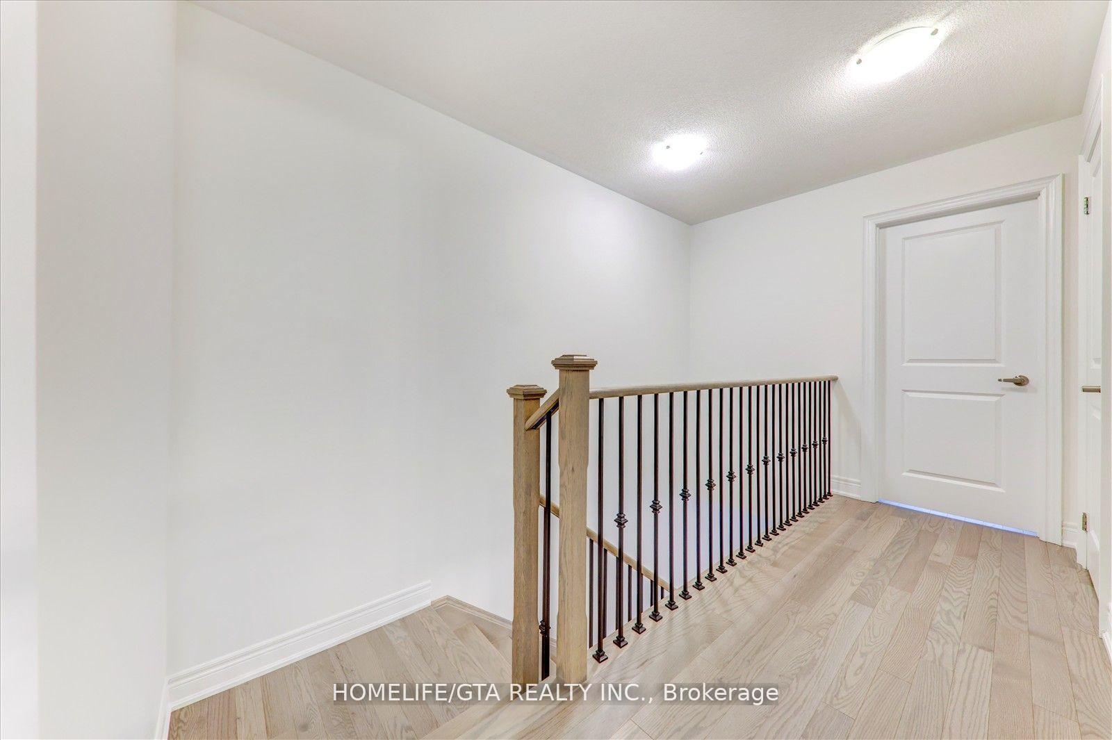 Photo 10 of 6 Phillipsen Way, Markham, Cedarwood — HOMEH
