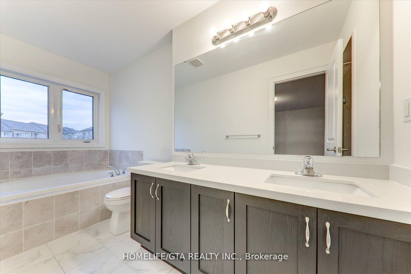 Photo 14 of 6 Phillipsen Way, Markham, Cedarwood — HOMEH