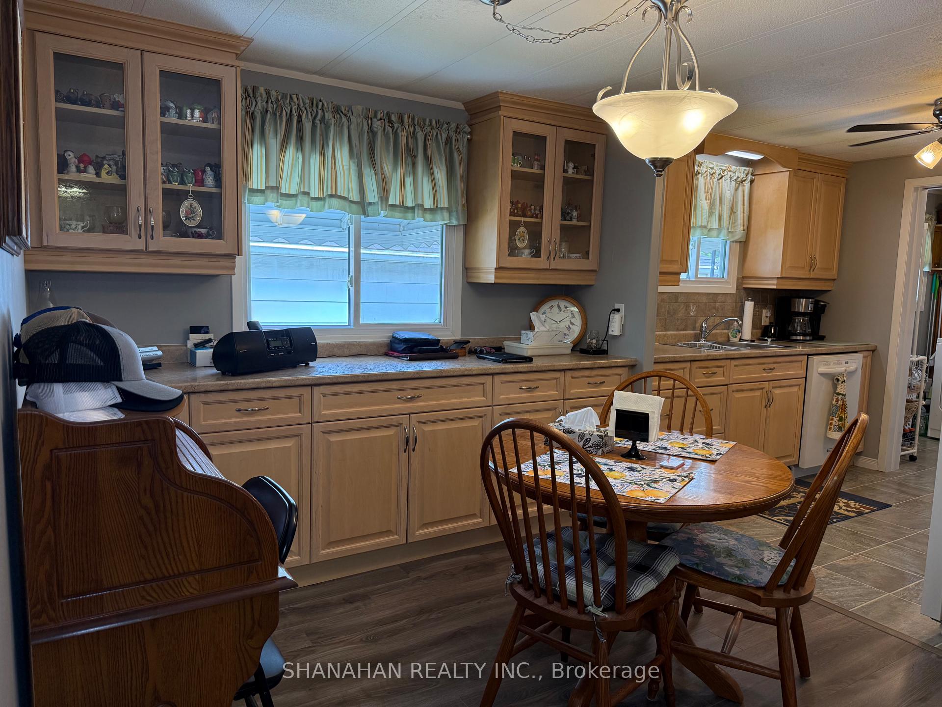 Photo 43 of 3 Miller Street, Strathroy-Caradoc, SE — HOMEH