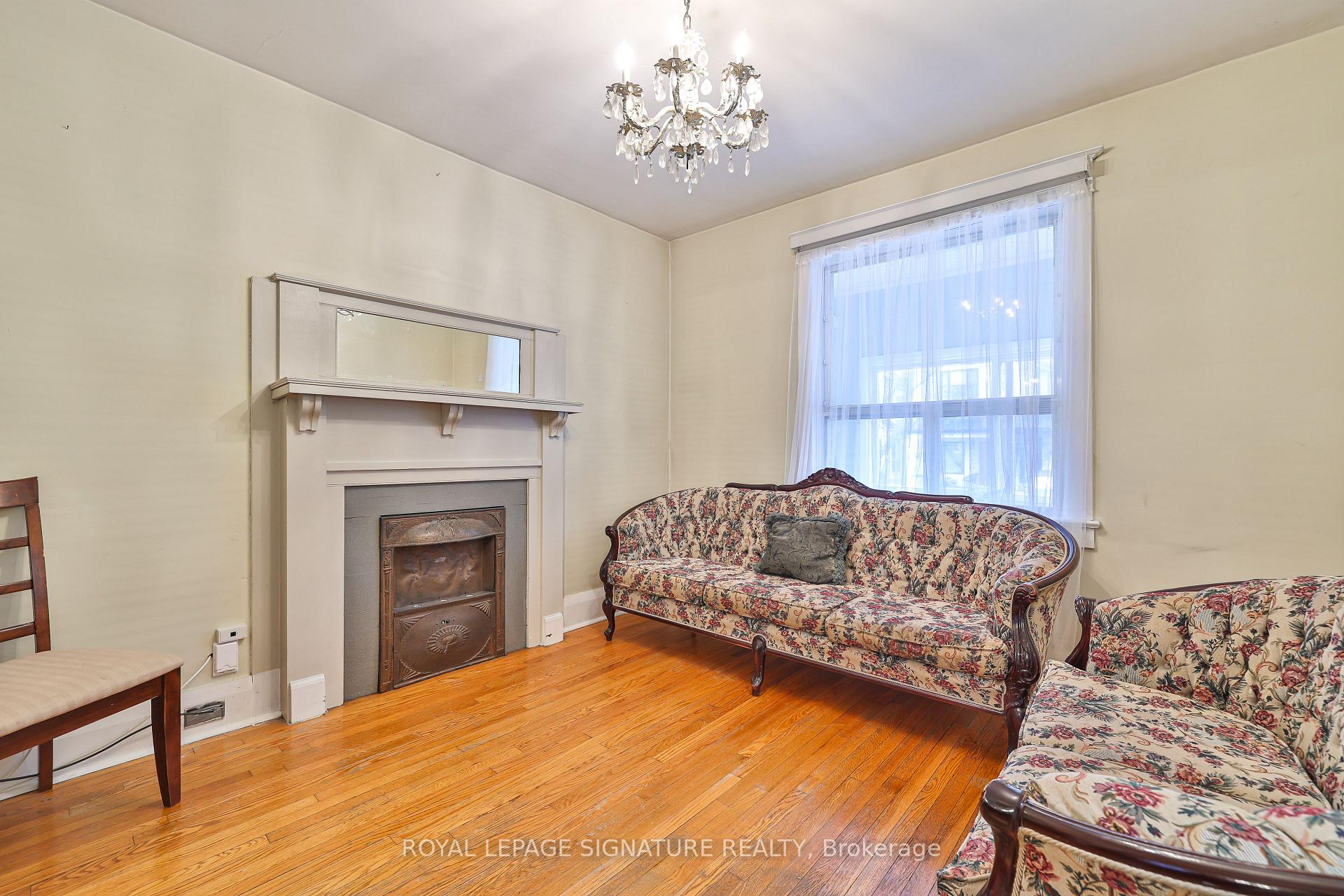 Photo 7 of 76 Muriel Avenue, Toronto, Danforth Village-East York — HOMEH