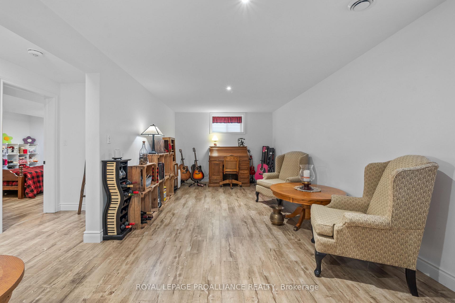 Photo 40 of 39 Cortland Way, Brighton — HOMEH