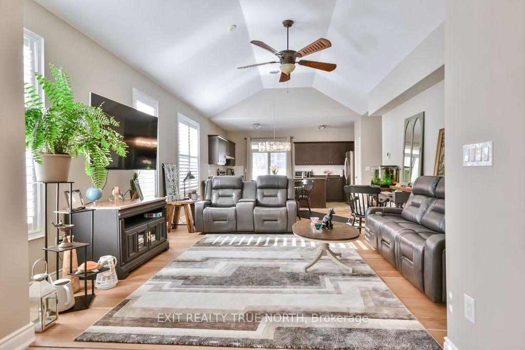 Photo 2 of 59 Wally Drive, Wasaga Beach — HOMEH