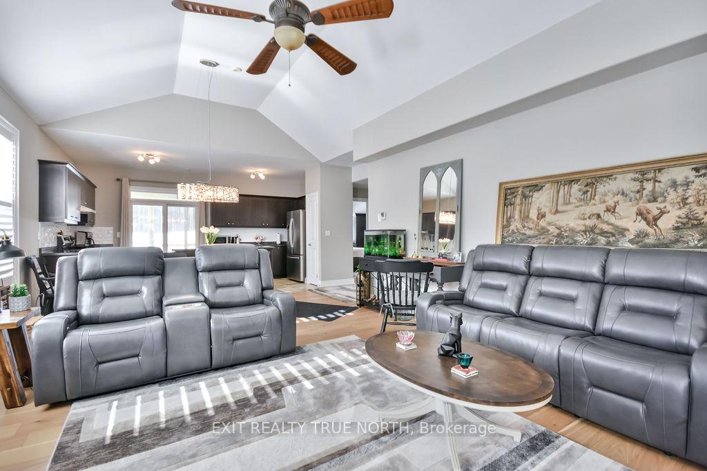 Photo 12 of 59 Wally Drive, Wasaga Beach — HOMEH