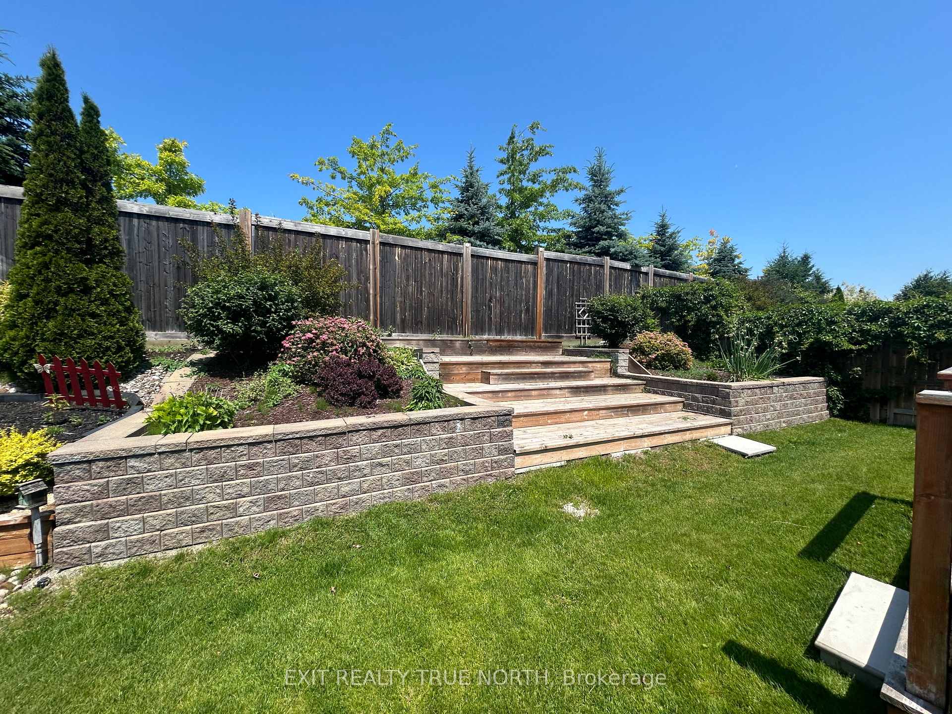 Photo 25 of 59 Wally Drive, Wasaga Beach — HOMEH