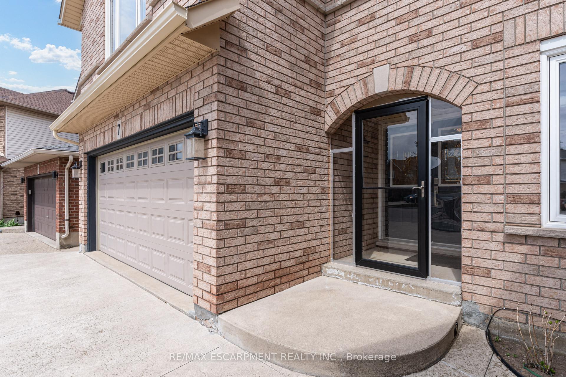 Photo 5 of 7 Magenta Court, Hamilton, Allison — HOMEH