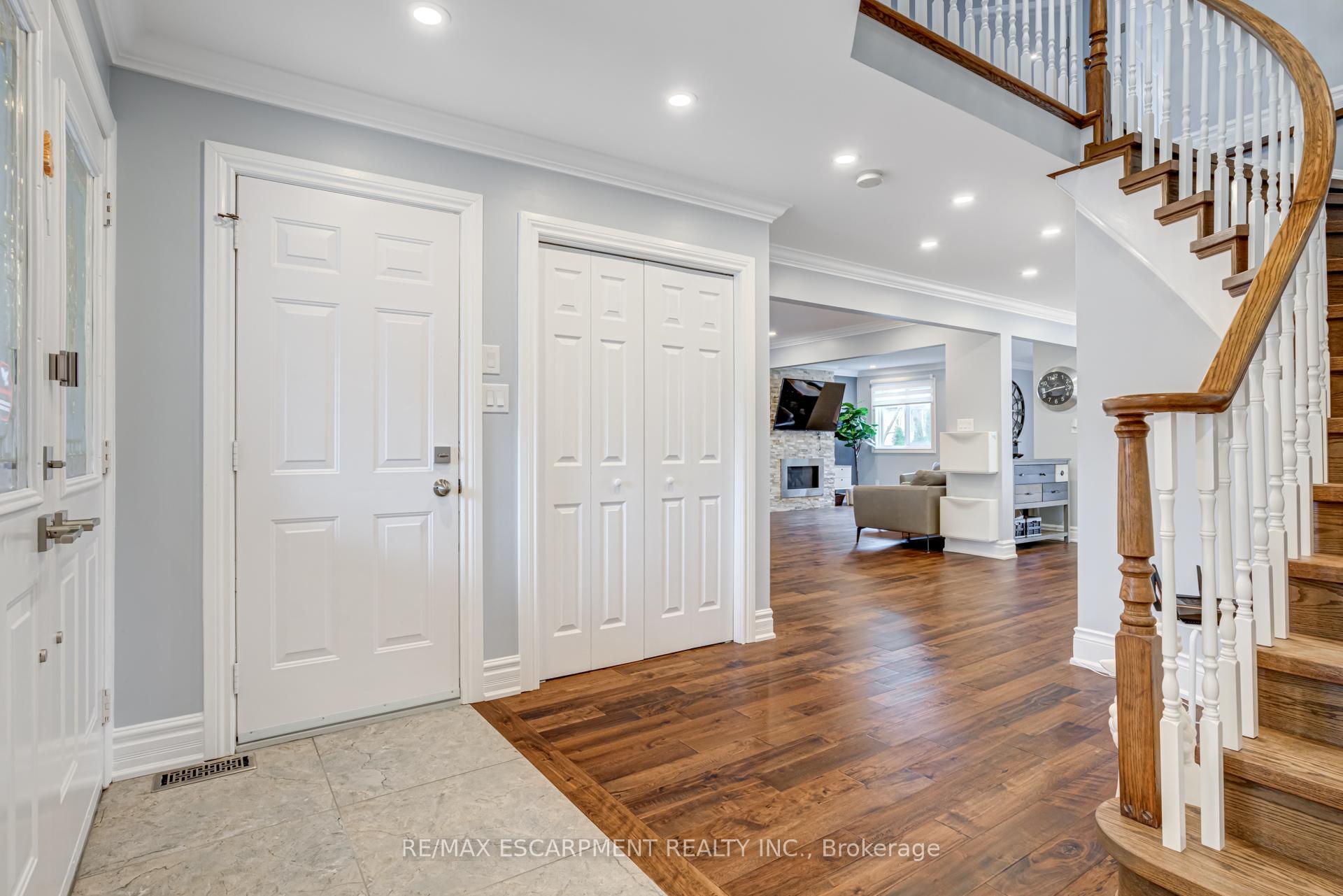 Photo 9 of 7 Magenta Court, Hamilton, Allison — HOMEH