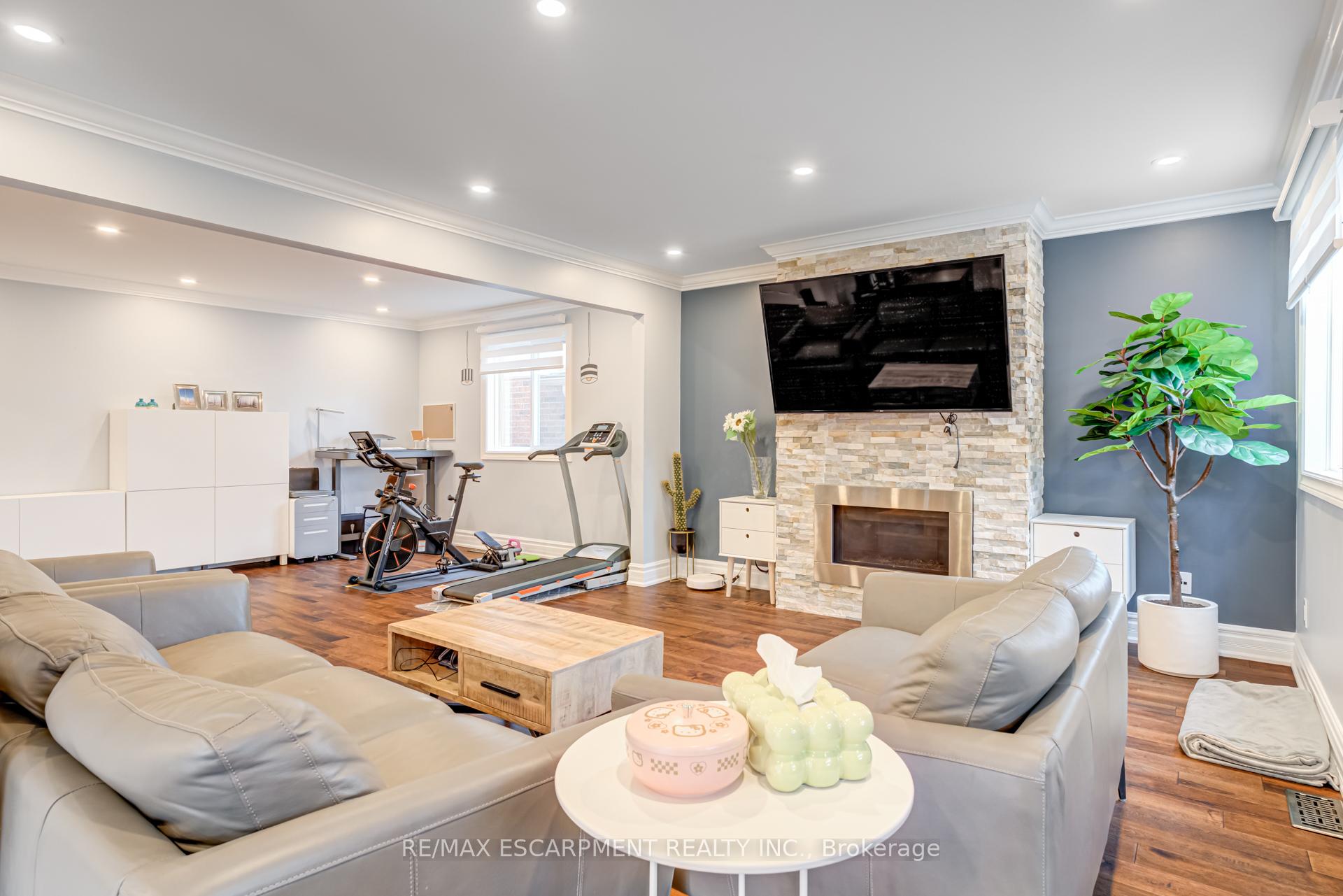 Photo 22 of 7 Magenta Court, Hamilton, Allison — HOMEH