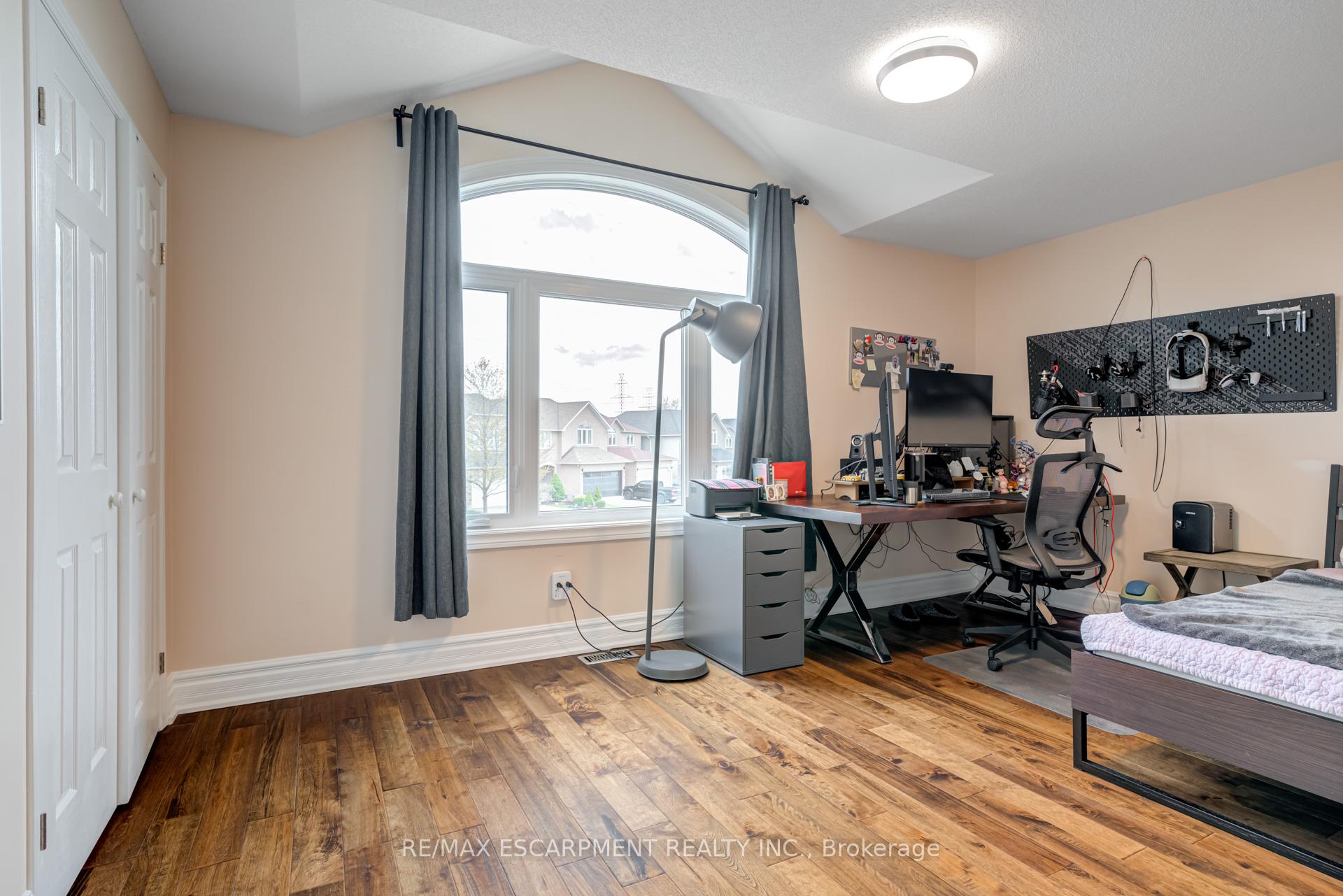 Photo 33 of 7 Magenta Court, Hamilton, Allison — HOMEH