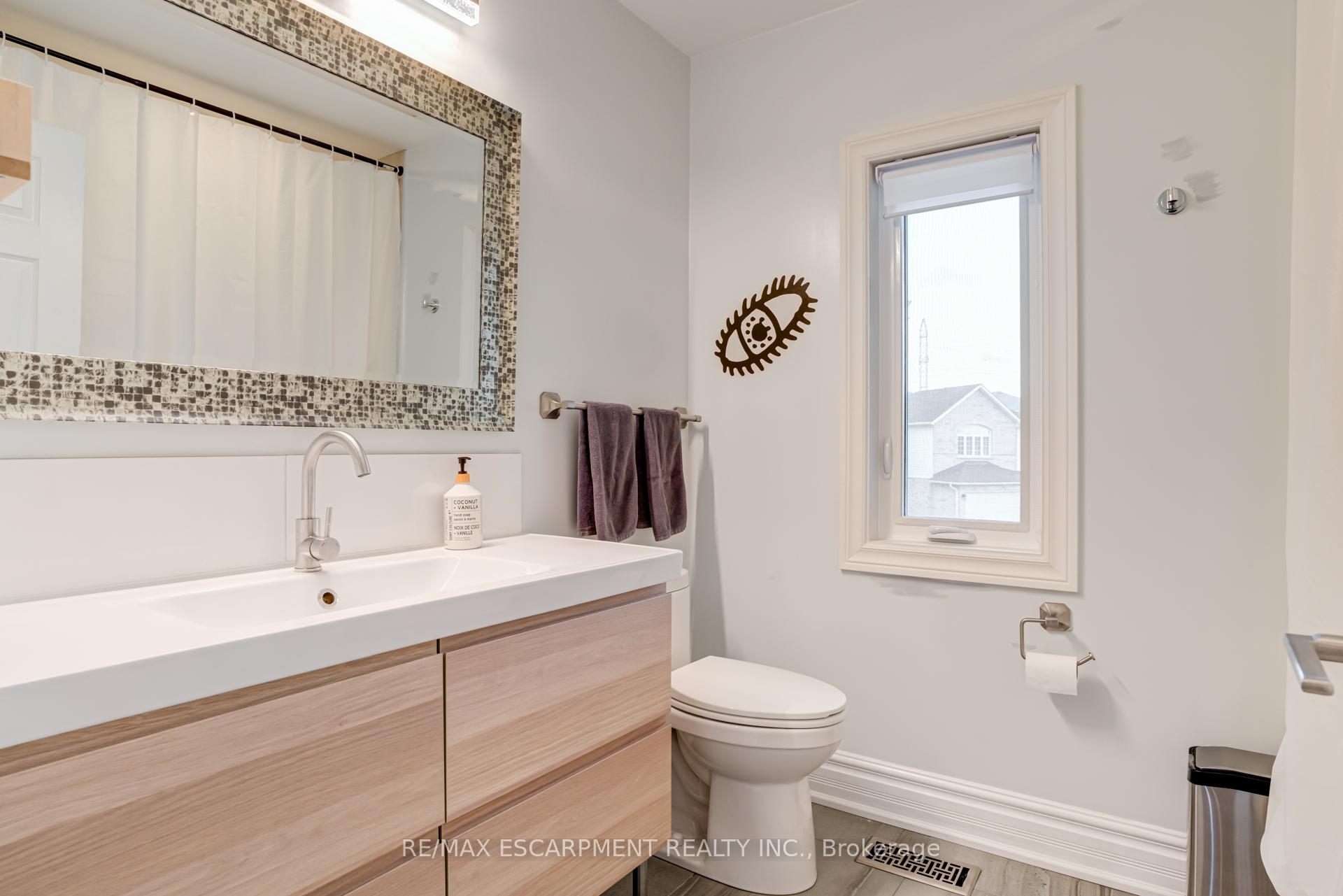 Photo 35 of 7 Magenta Court, Hamilton, Allison — HOMEH