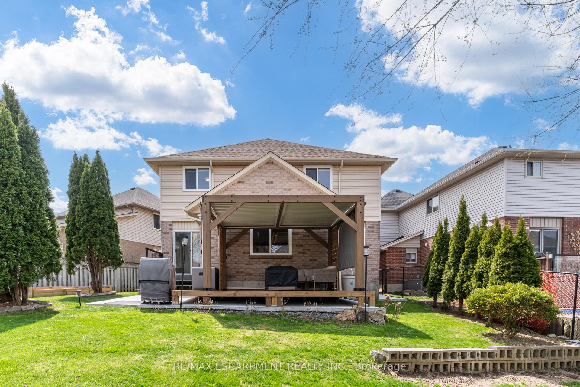 Photo 40 of 7 Magenta Court, Hamilton, Allison — HOMEH