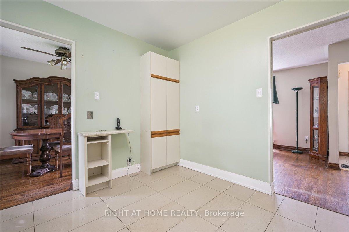 Photo 16 of 12 Eldon Court, Brampton, Southgate — HOMEH