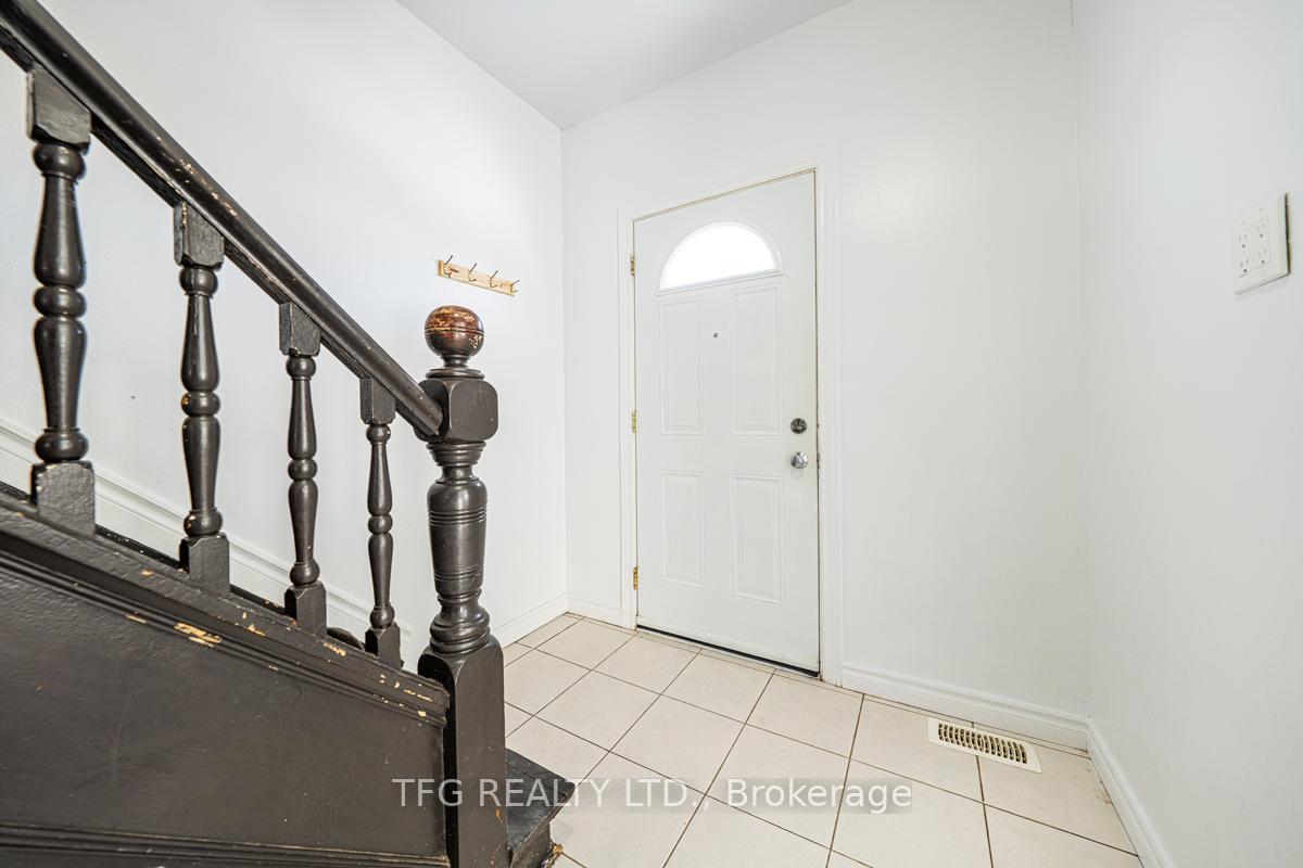 Photo 23 of 22 Brock Street E, Oshawa, O'Neill — HOMEH