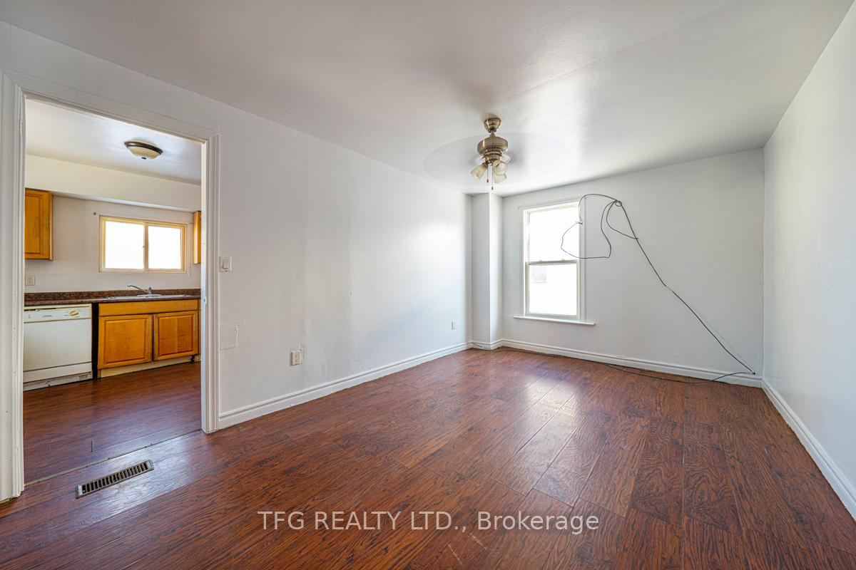 Photo 6 of 22 Brock Street E, Oshawa, O'Neill — HOMEH