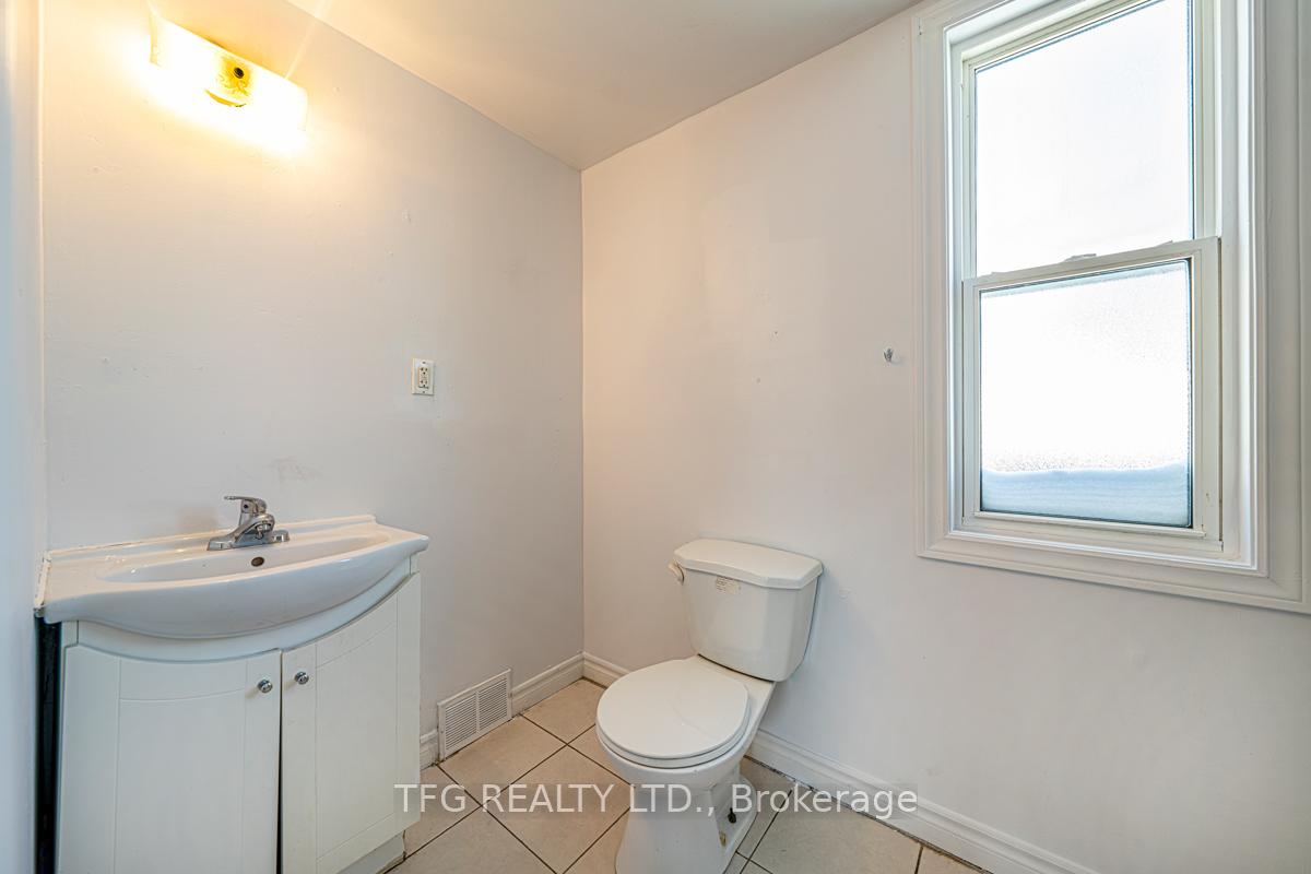 Photo 10 of 22 Brock Street E, Oshawa, O'Neill — HOMEH