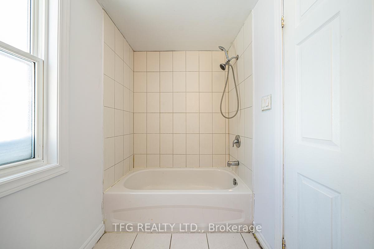 Photo 12 of 22 Brock Street E, Oshawa, O'Neill — HOMEH