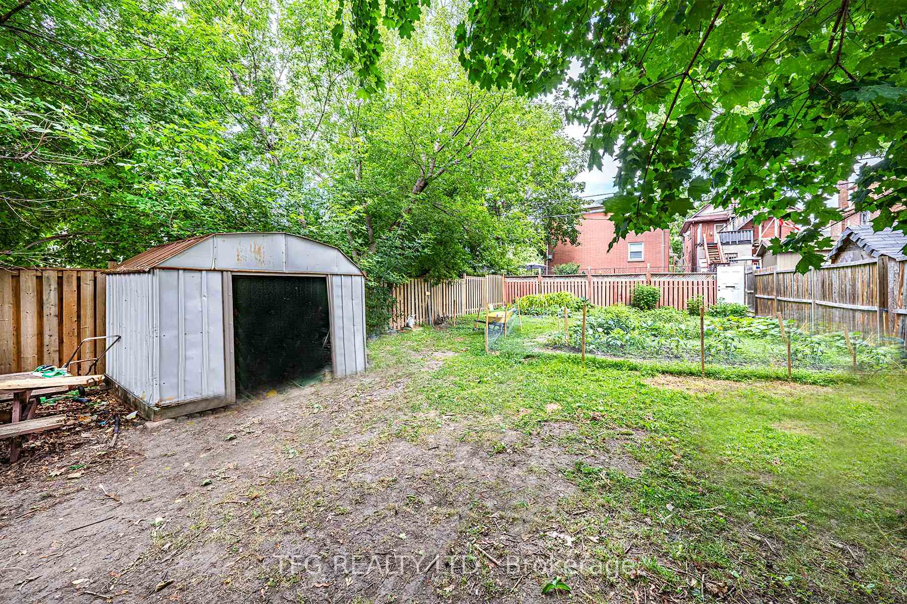Photo 13 of 22 Brock Street E, Oshawa, O'Neill — HOMEH