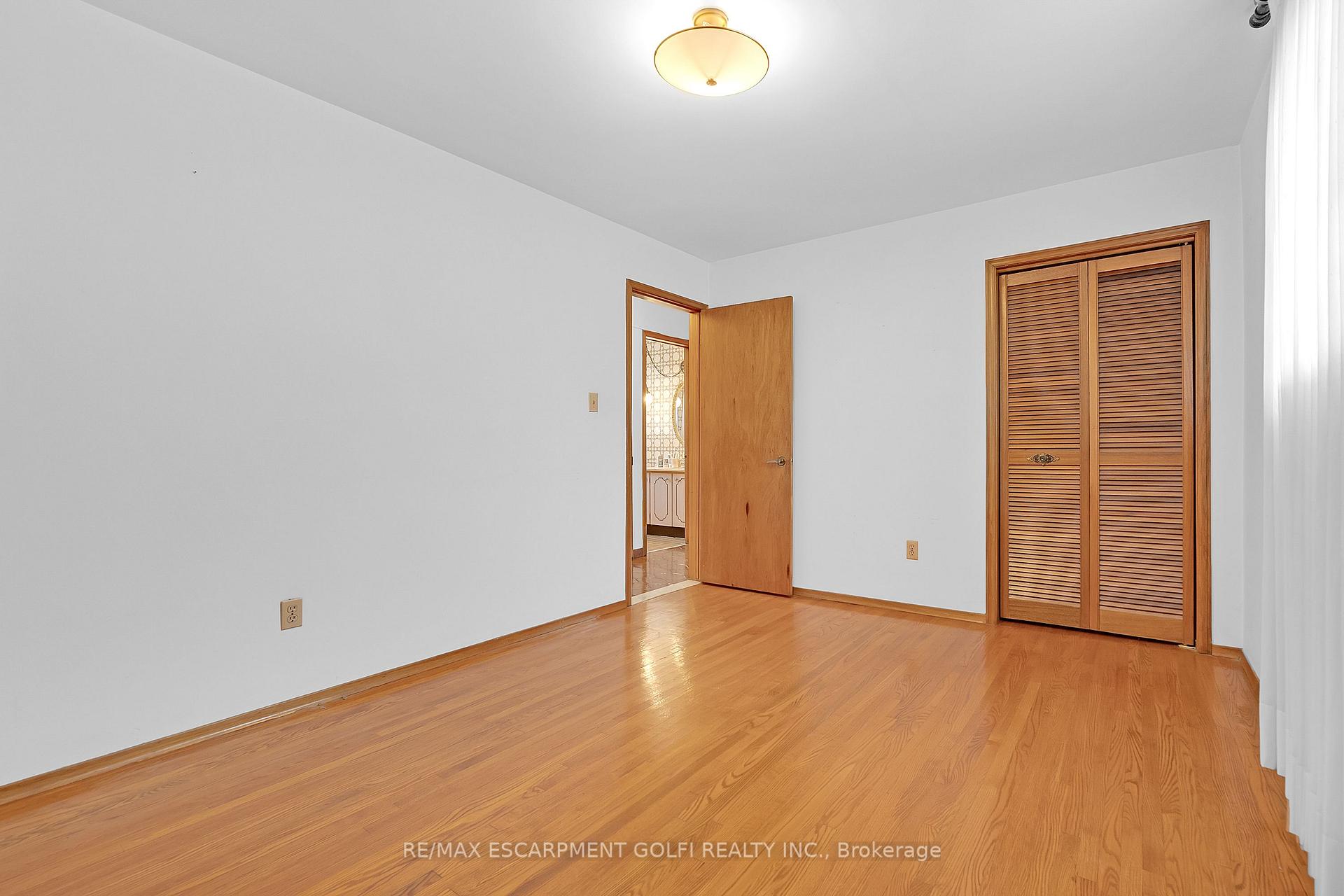 Photo 21 of 373 Mary Street, Hamilton, North End — HOMEH