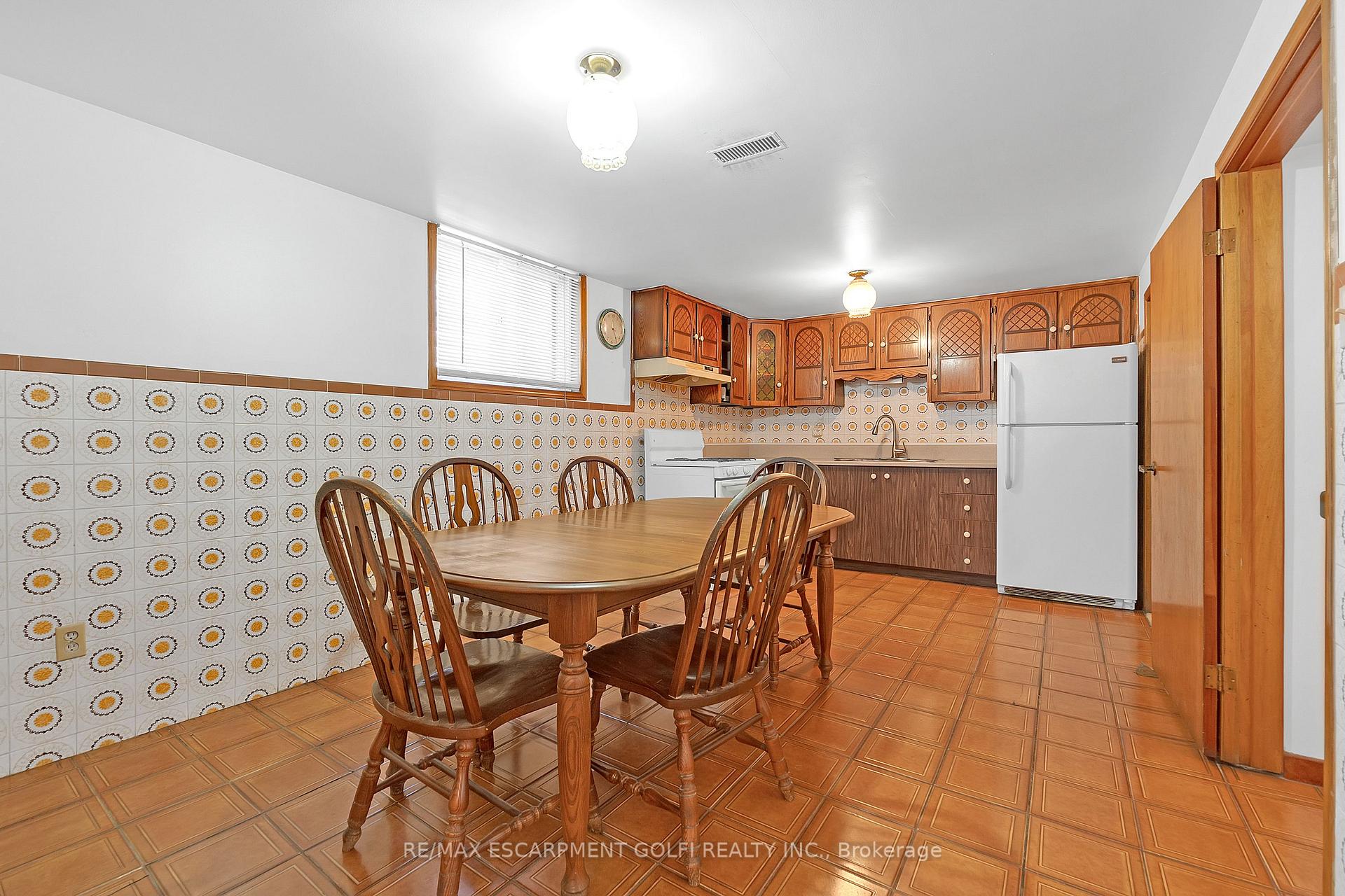 Photo 13 of 373 Mary Street, Hamilton, North End — HOMEH