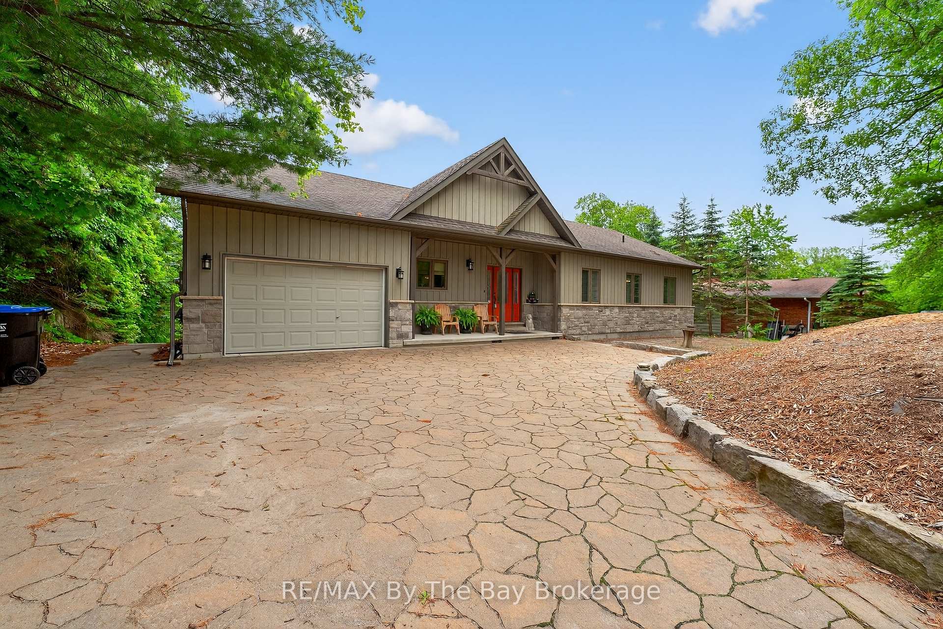 Photo 9 of 19 Oak Lea Boulevard, Wasaga Beach — HOMEH