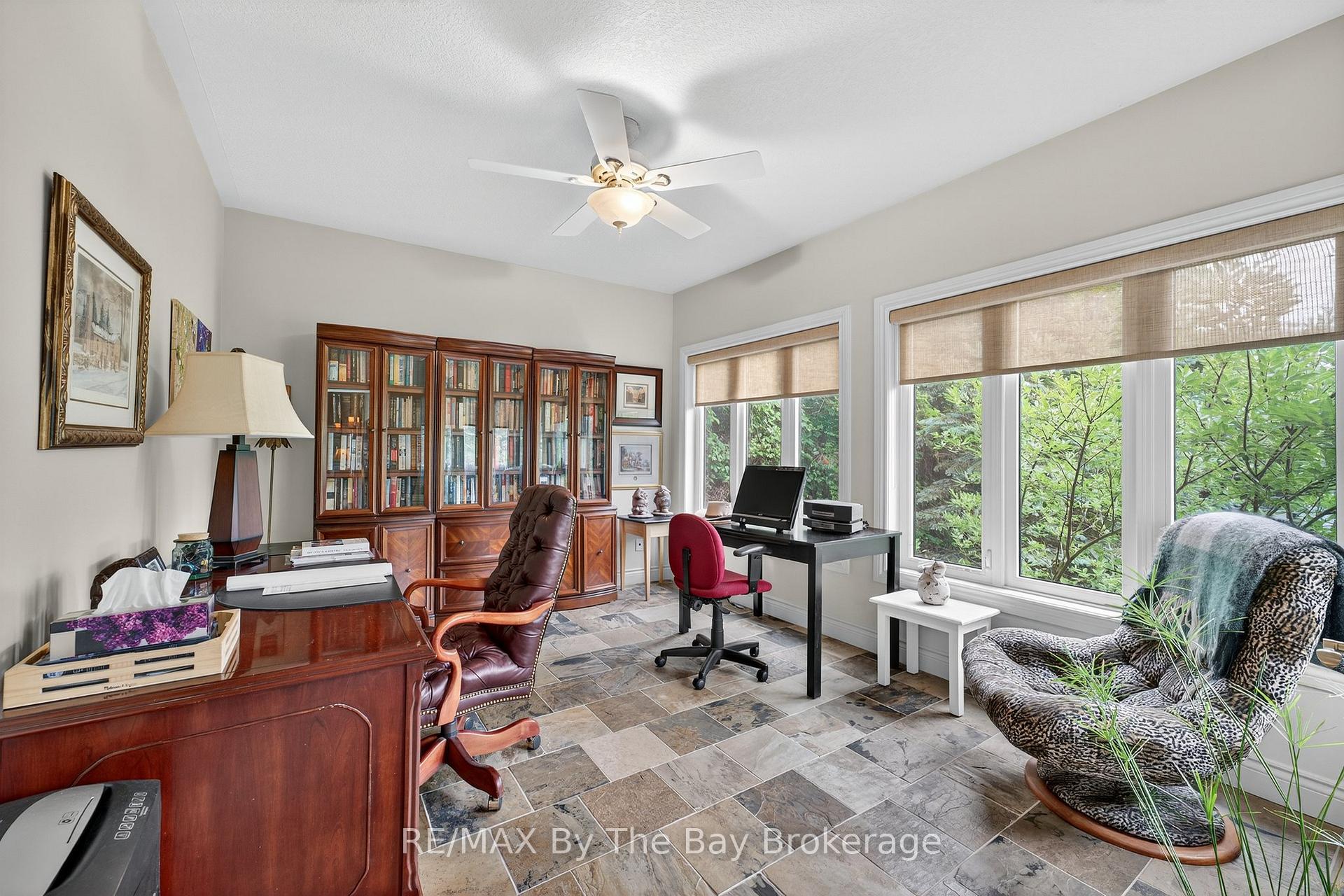 Photo 12 of 19 Oak Lea Boulevard, Wasaga Beach — HOMEH
