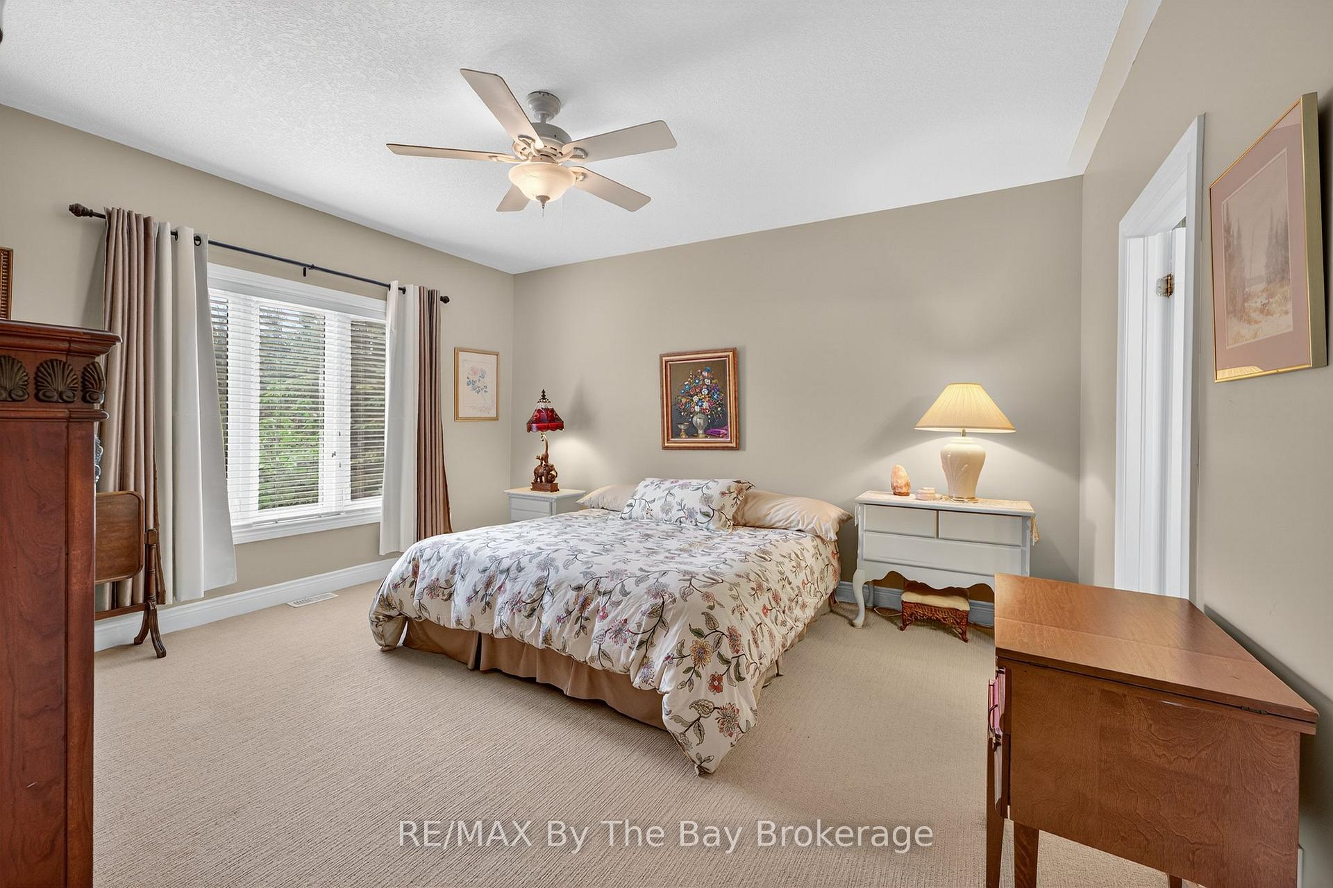 Photo 14 of 19 Oak Lea Boulevard, Wasaga Beach — HOMEH