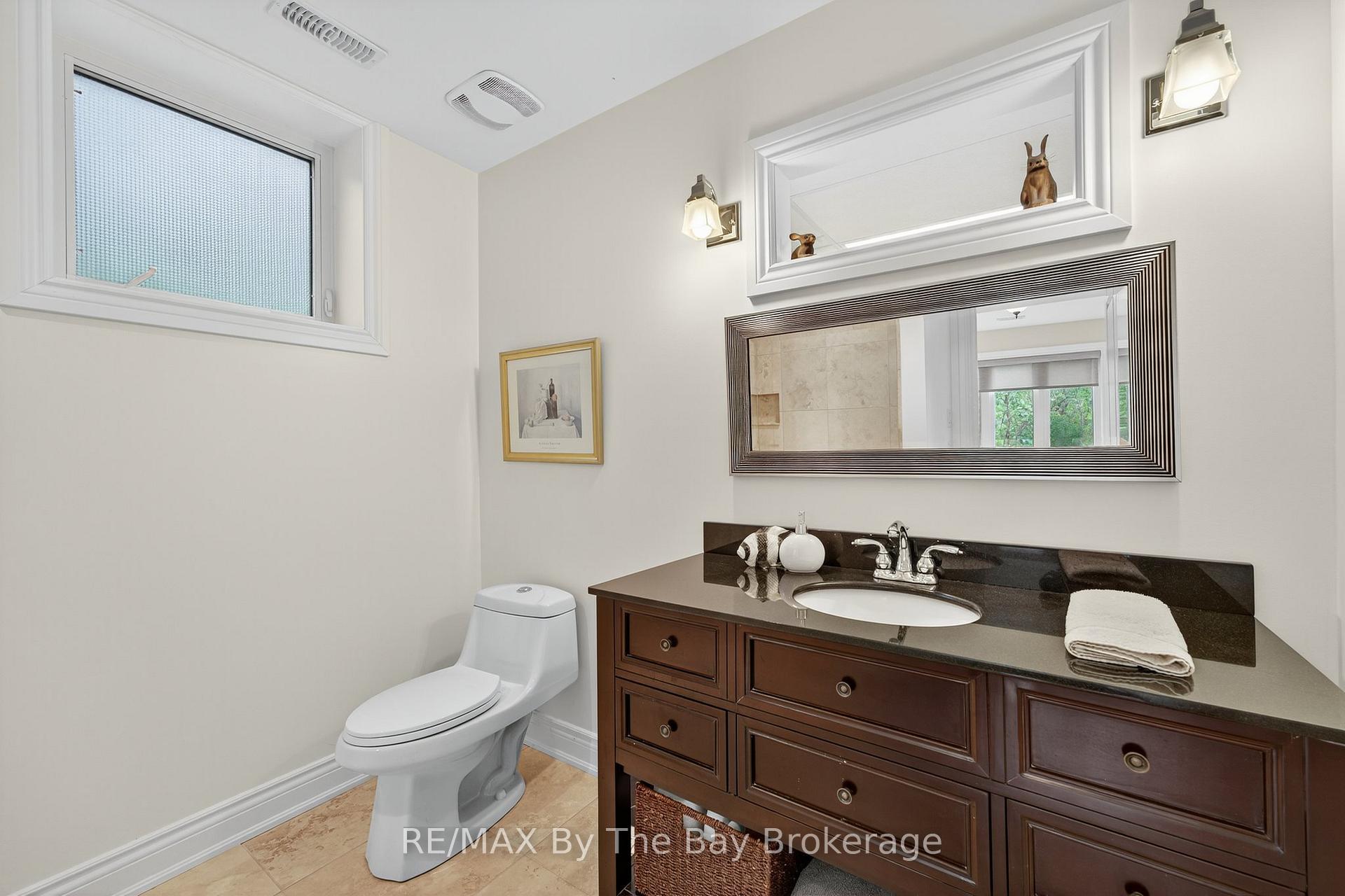 Photo 25 of 19 Oak Lea Boulevard, Wasaga Beach — HOMEH