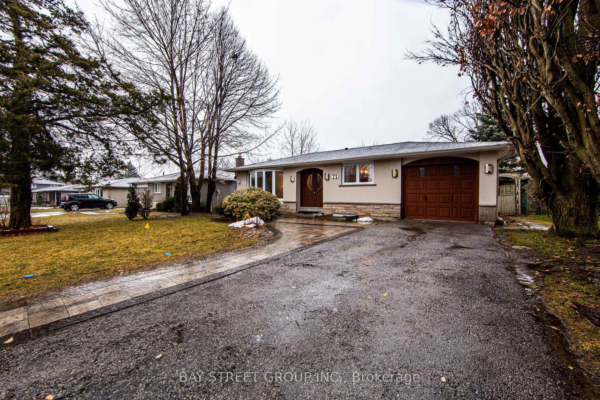 Photo 1 of 71 Devins Drive, Aurora, Aurora Heights — HOMEH