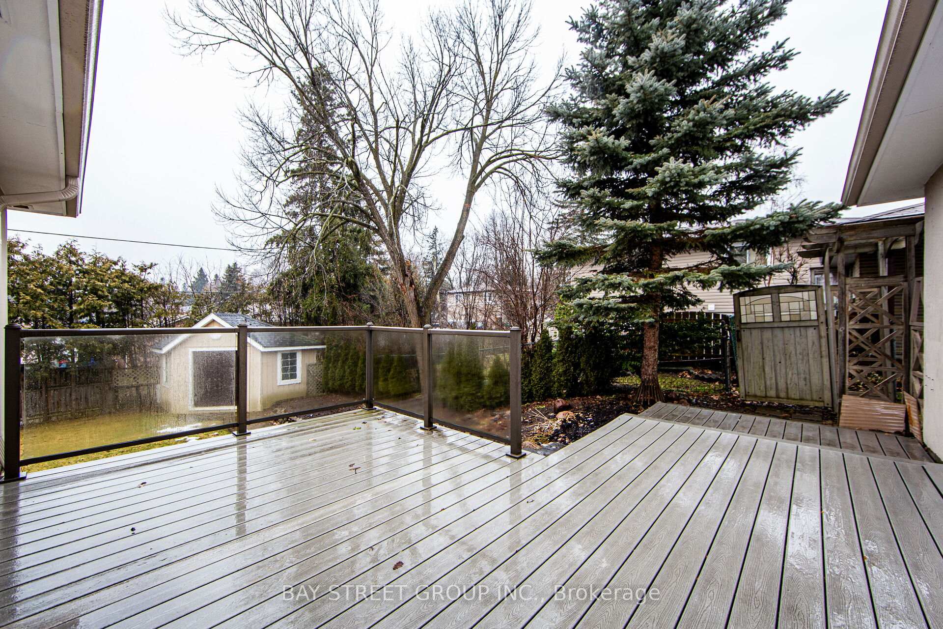 Photo 33 of 71 Devins Drive, Aurora, Aurora Heights — HOMEH