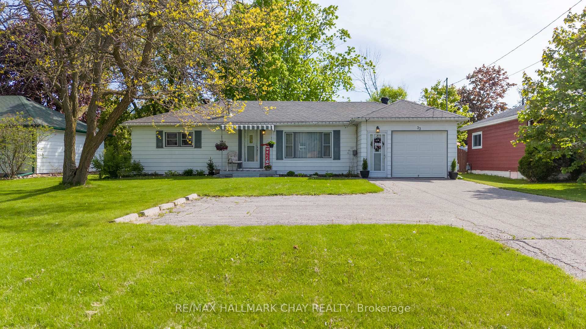 Photo 17 of 33 Yonge Street N, Springwater, Elmvale — HOMEH