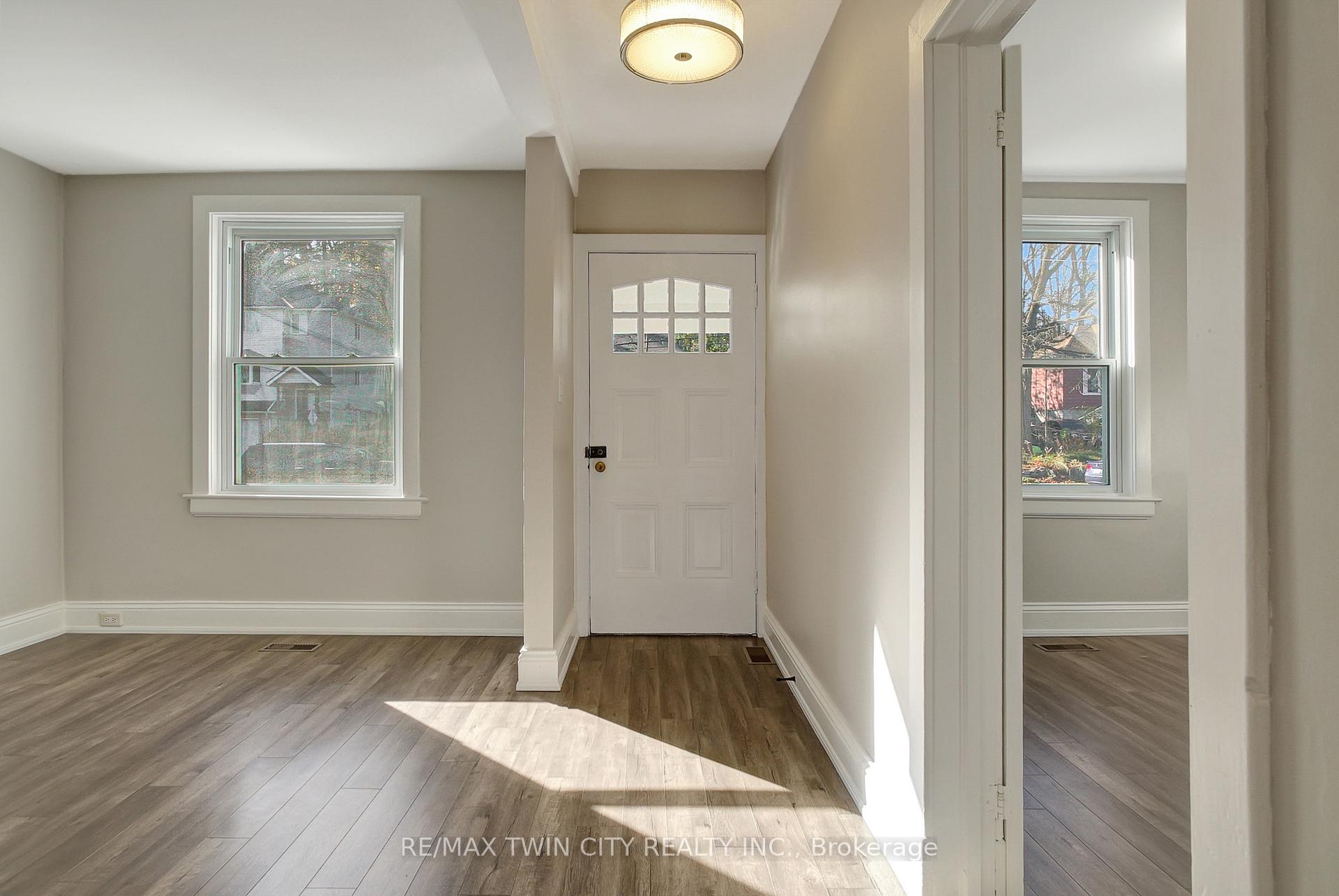 Photo 3 of 85 Park Avenue E, Cambridge, Blair Road — HOMEH