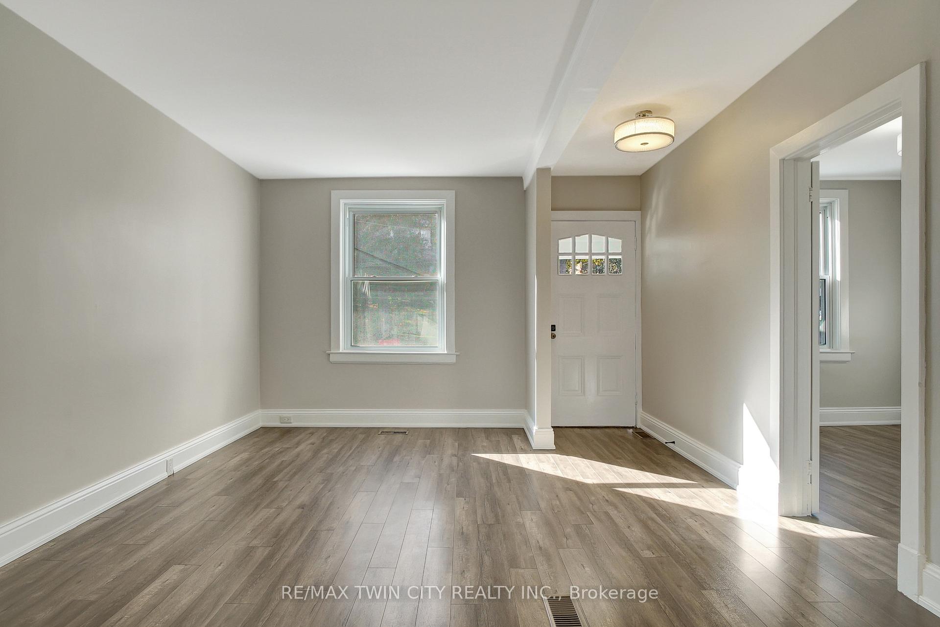 Photo 11 of 85 Park Avenue E, Cambridge, Blair Road — HOMEH