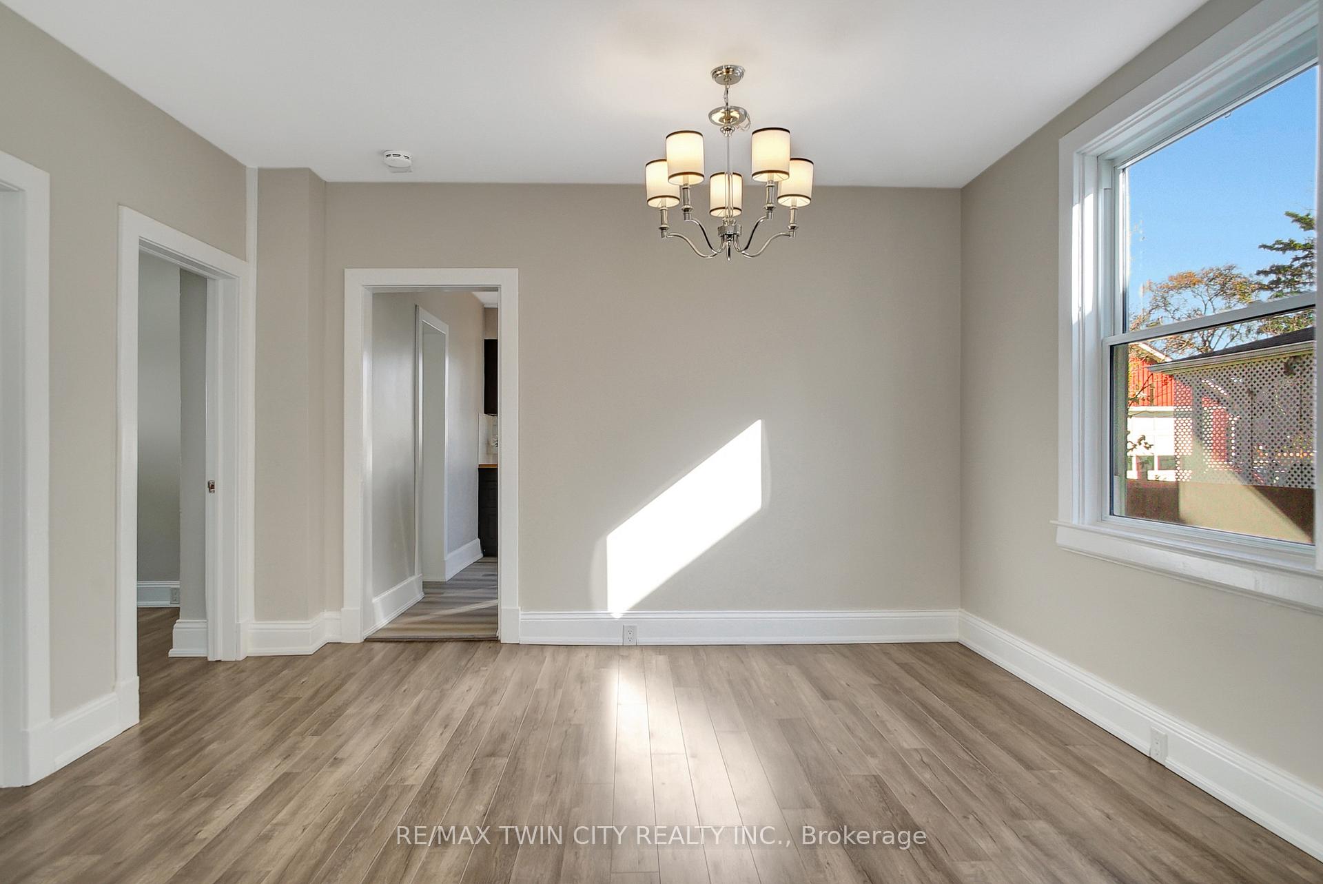 Photo 19 of 85 Park Avenue E, Cambridge, Blair Road — HOMEH
