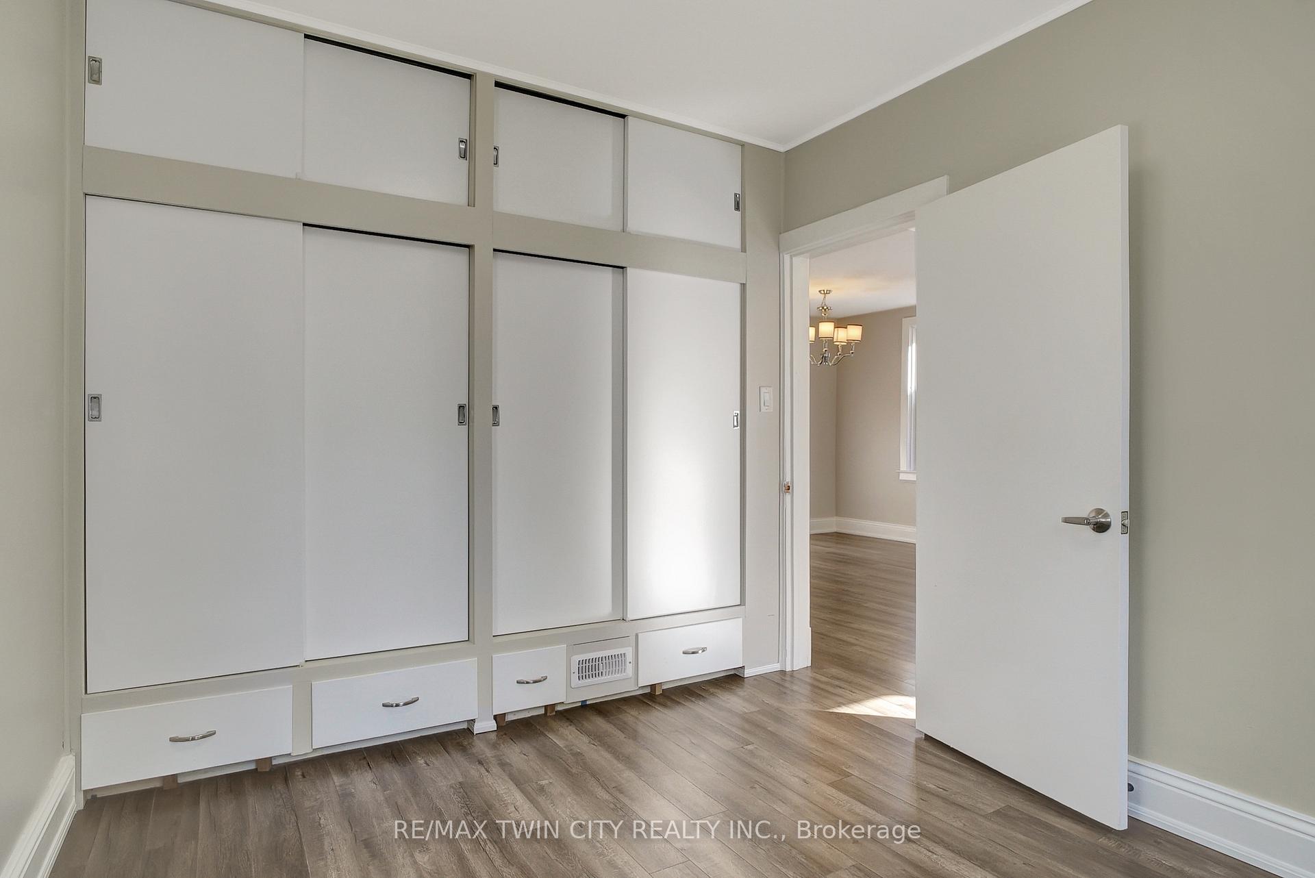 Photo 8 of 85 Park Avenue E, Cambridge, Blair Road — HOMEH