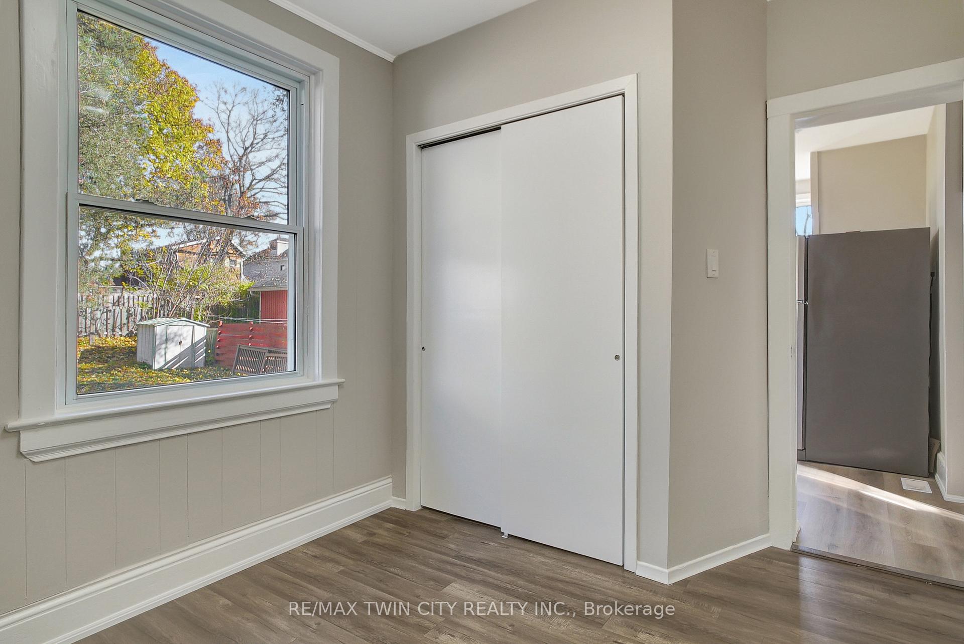 Photo 22 of 85 Park Avenue E, Cambridge, Blair Road — HOMEH