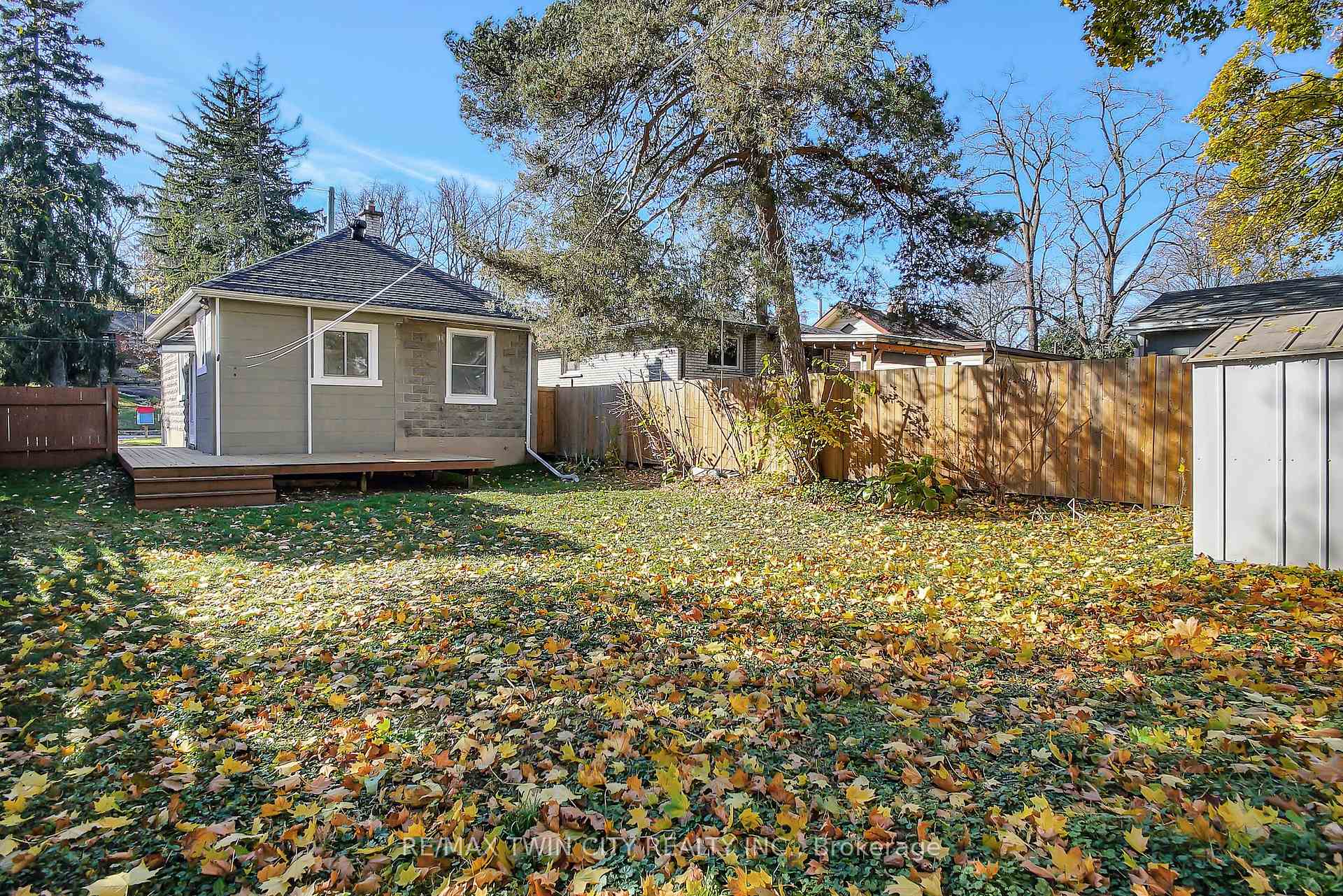 Photo 36 of 85 Park Avenue E, Cambridge, Blair Road — HOMEH
