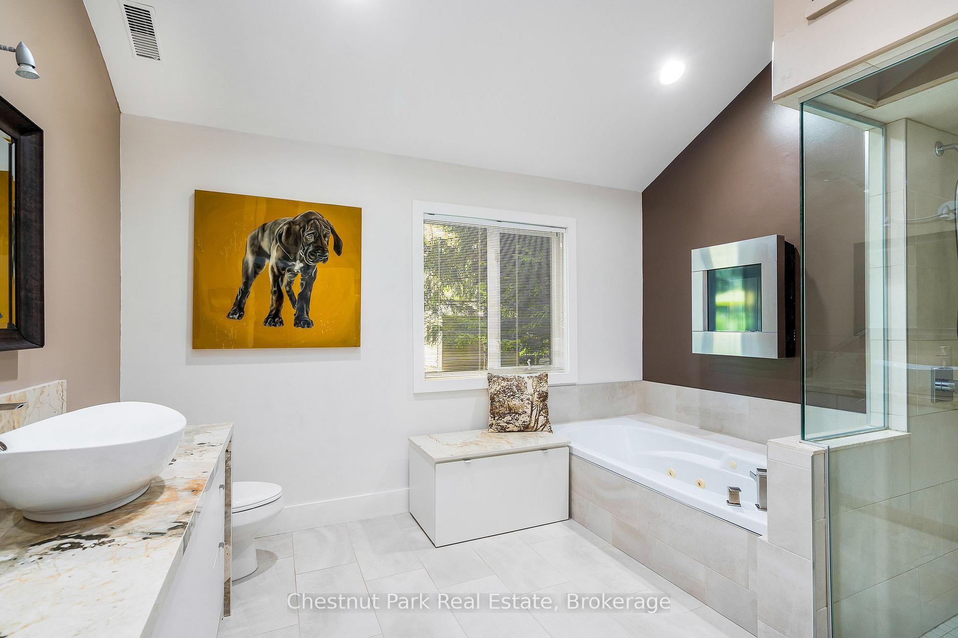 Photo 10 of 23 Forest Drive, Collingwood — HOMEH