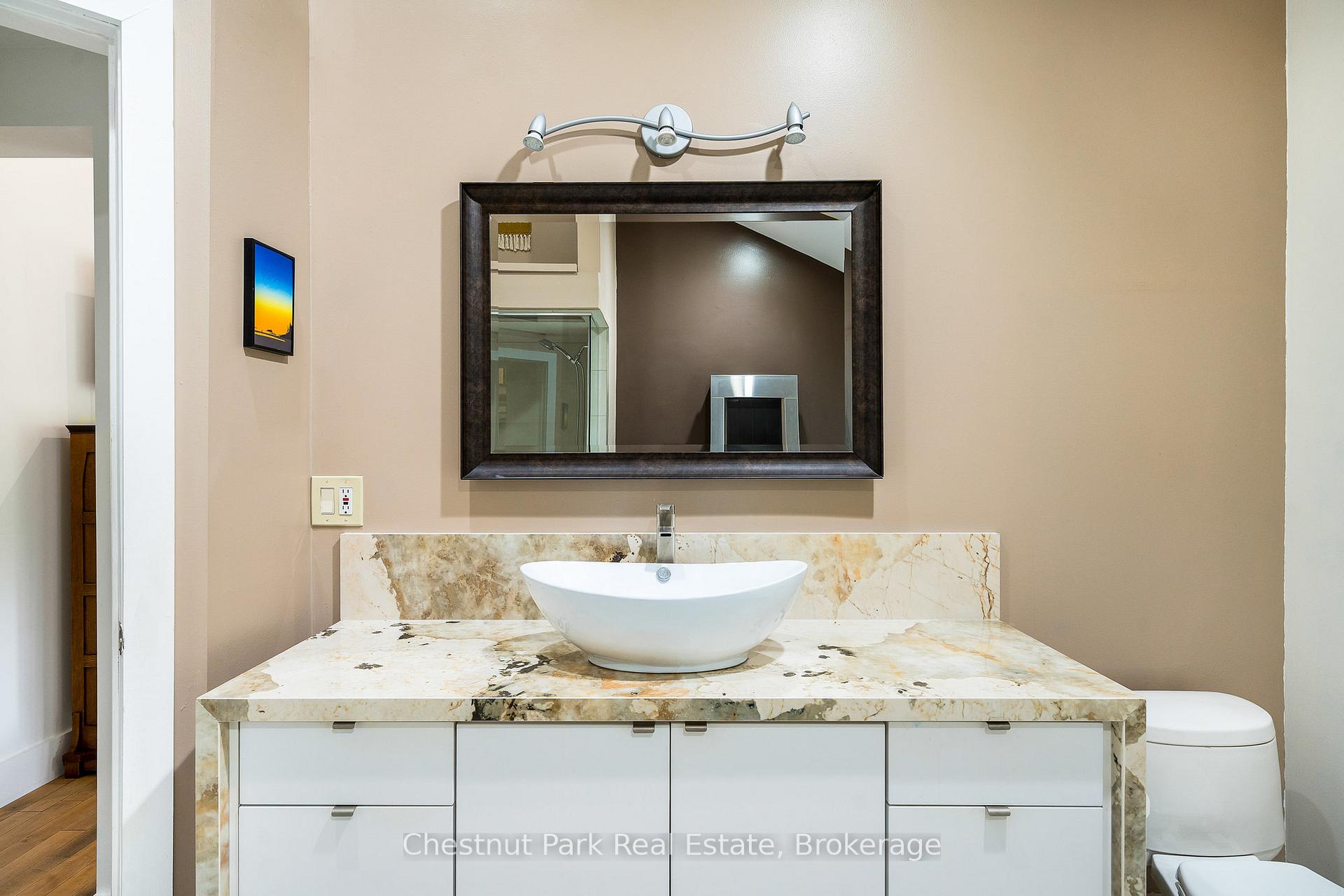 Photo 16 of 23 Forest Drive, Collingwood — HOMEH
