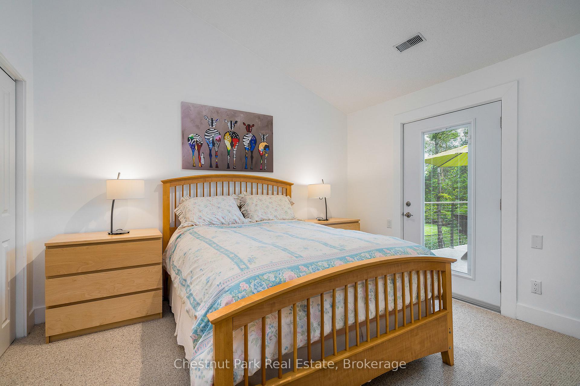 Photo 19 of 23 Forest Drive, Collingwood — HOMEH
