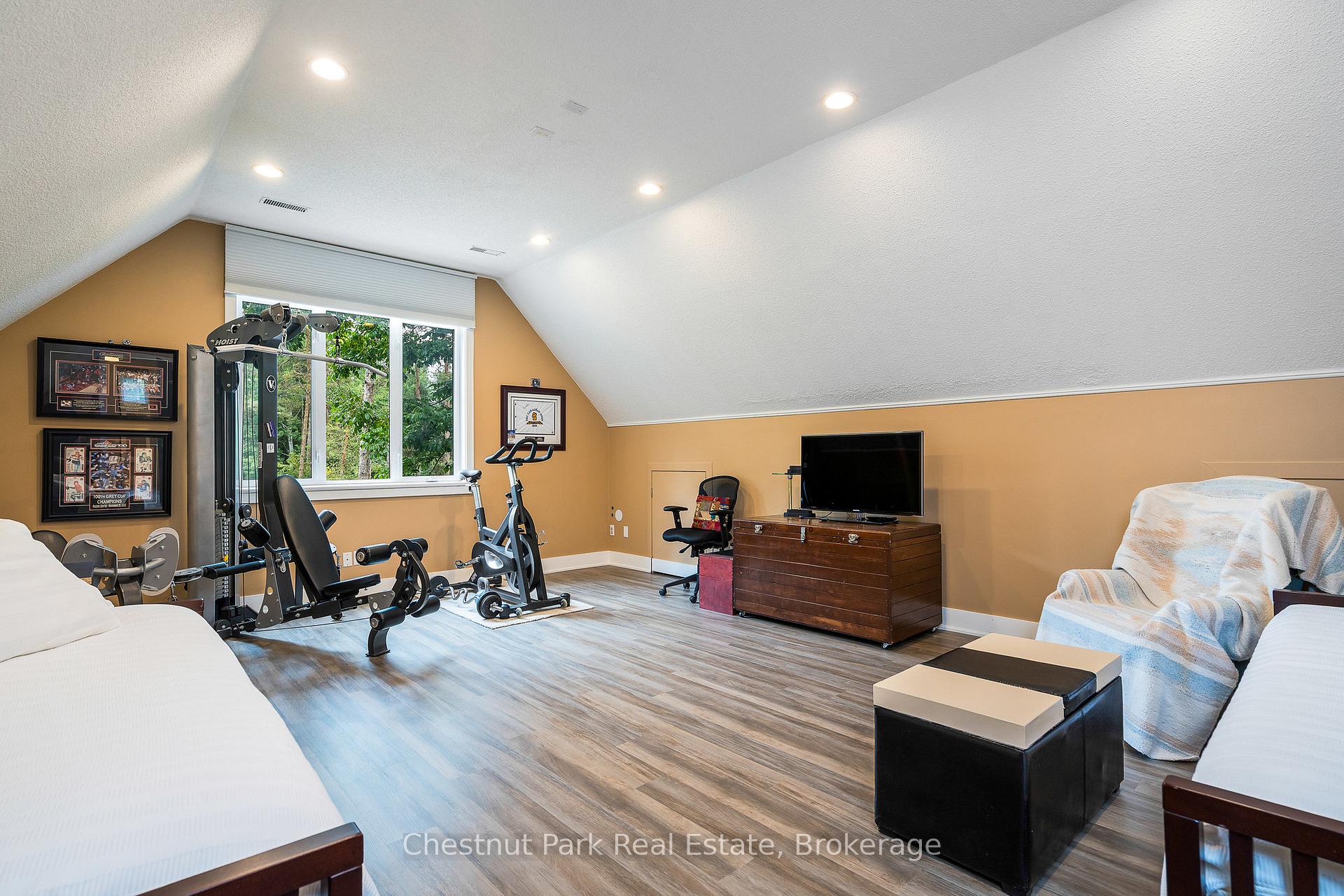 Photo 25 of 23 Forest Drive, Collingwood — HOMEH