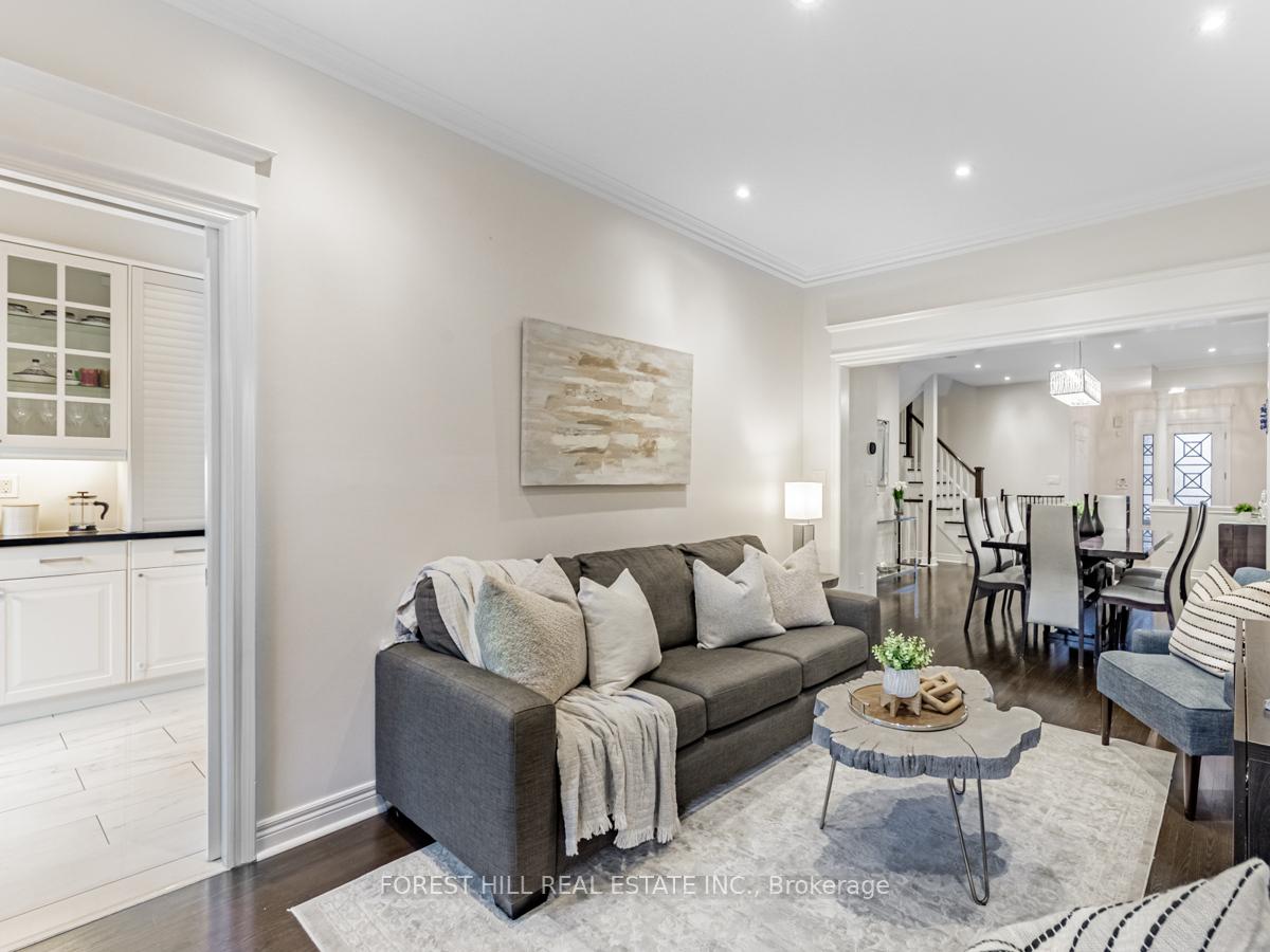 Photo 11 of 52 Kingsbridge Circle, Vaughan, Beverley Glen — HOMEH